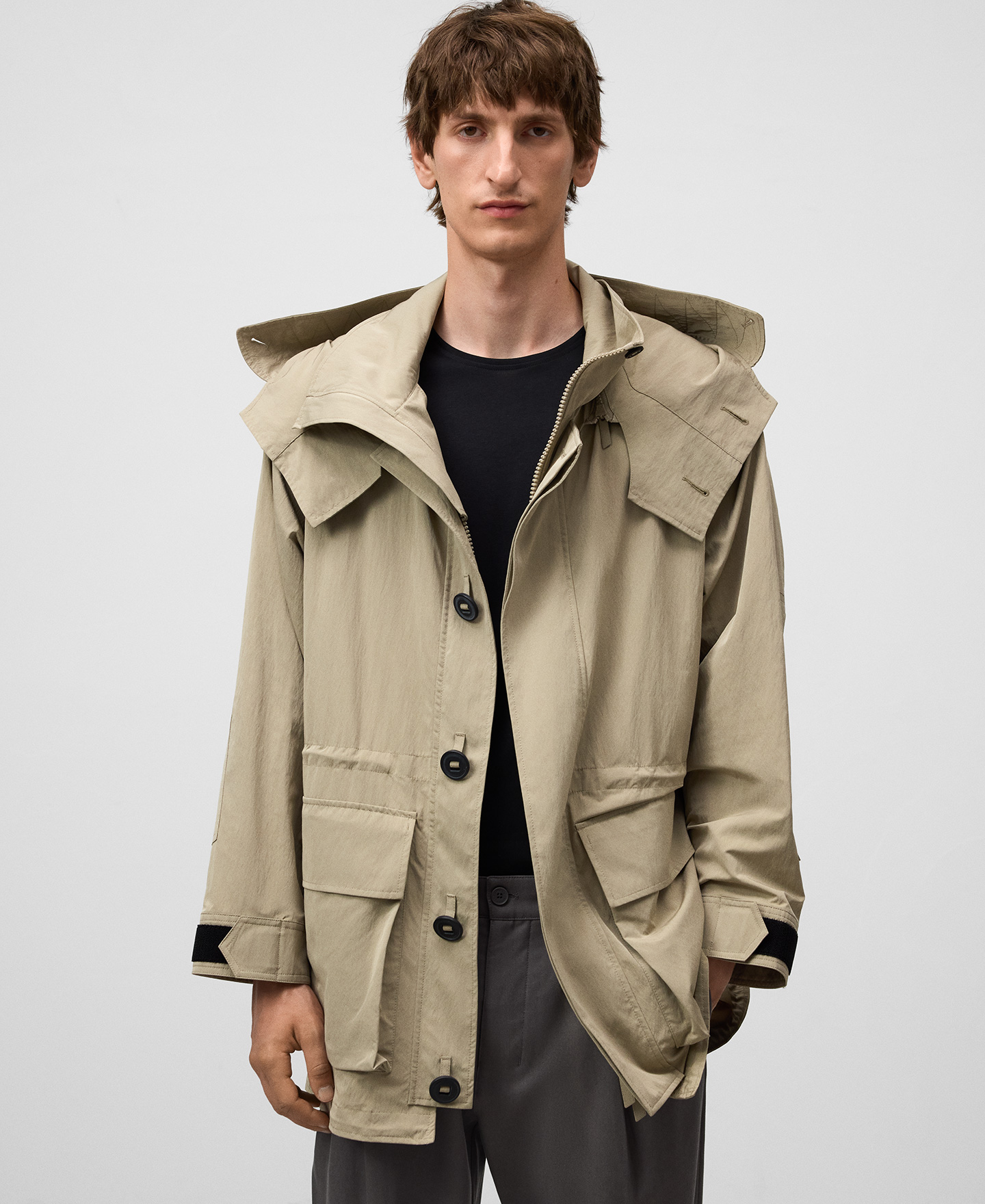 Parka técnica corta hombre image number 0