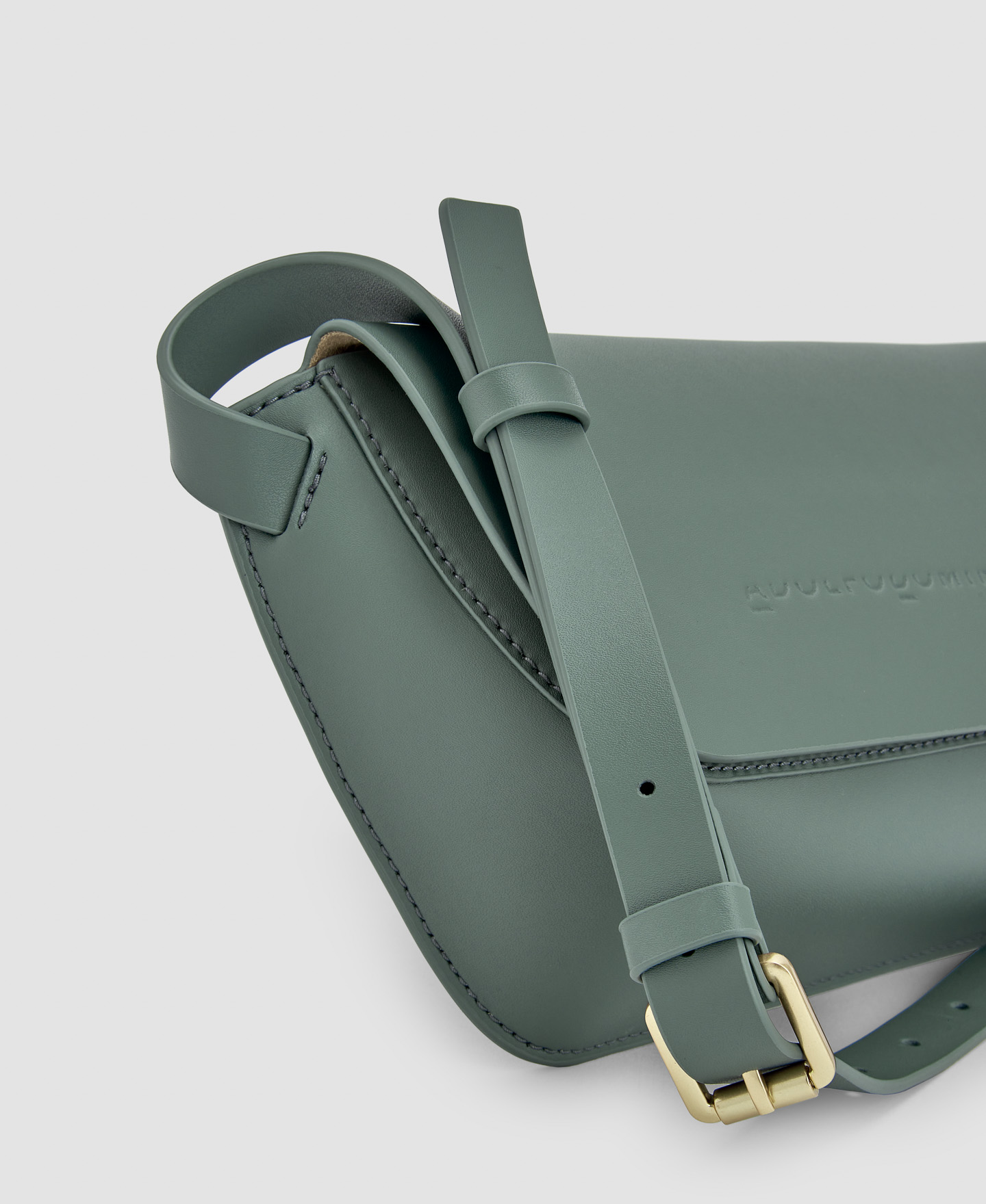 Sac banane en cuir de vachette image number 3