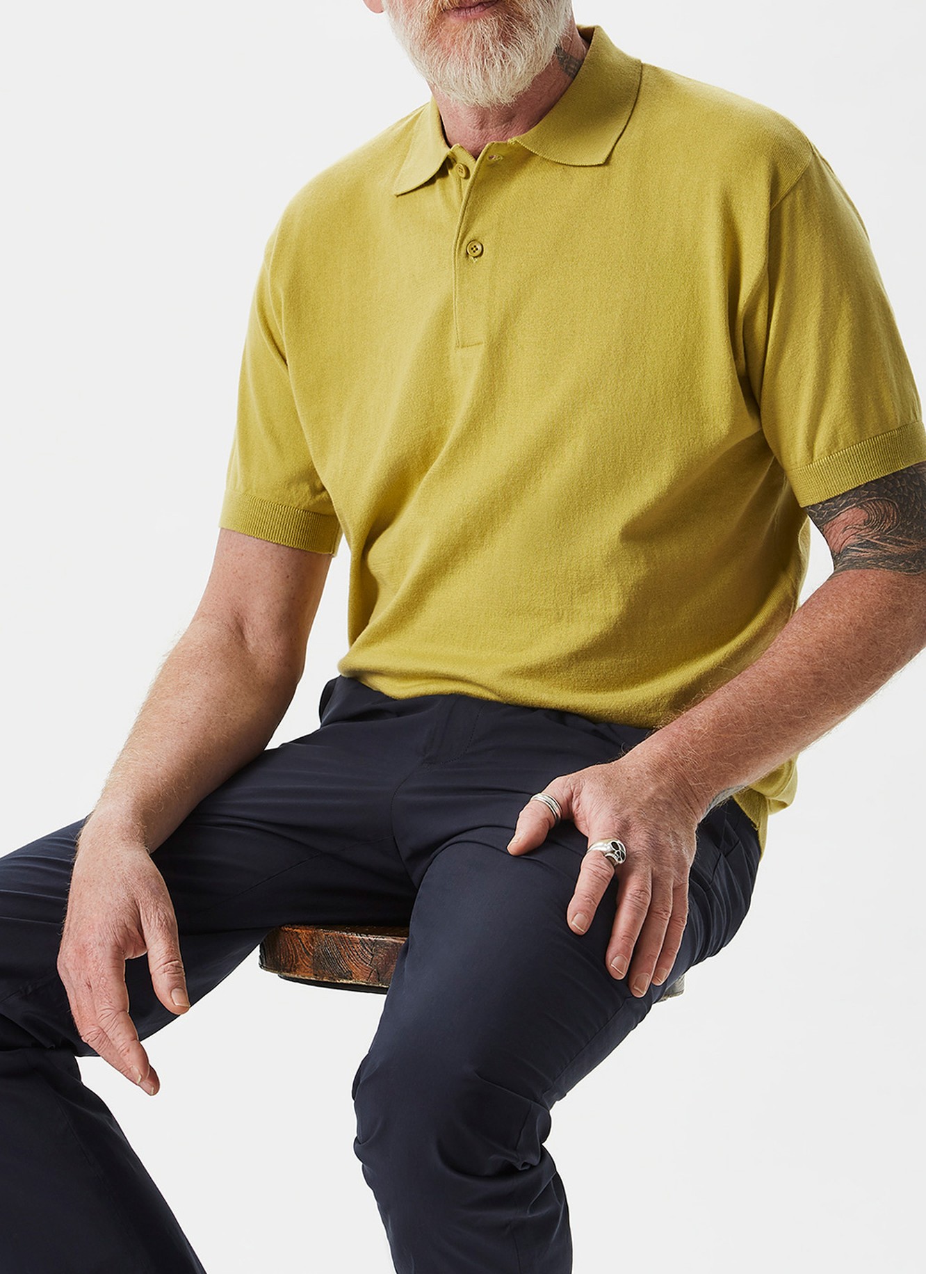 Short sleeved knit polo shirt image number 0