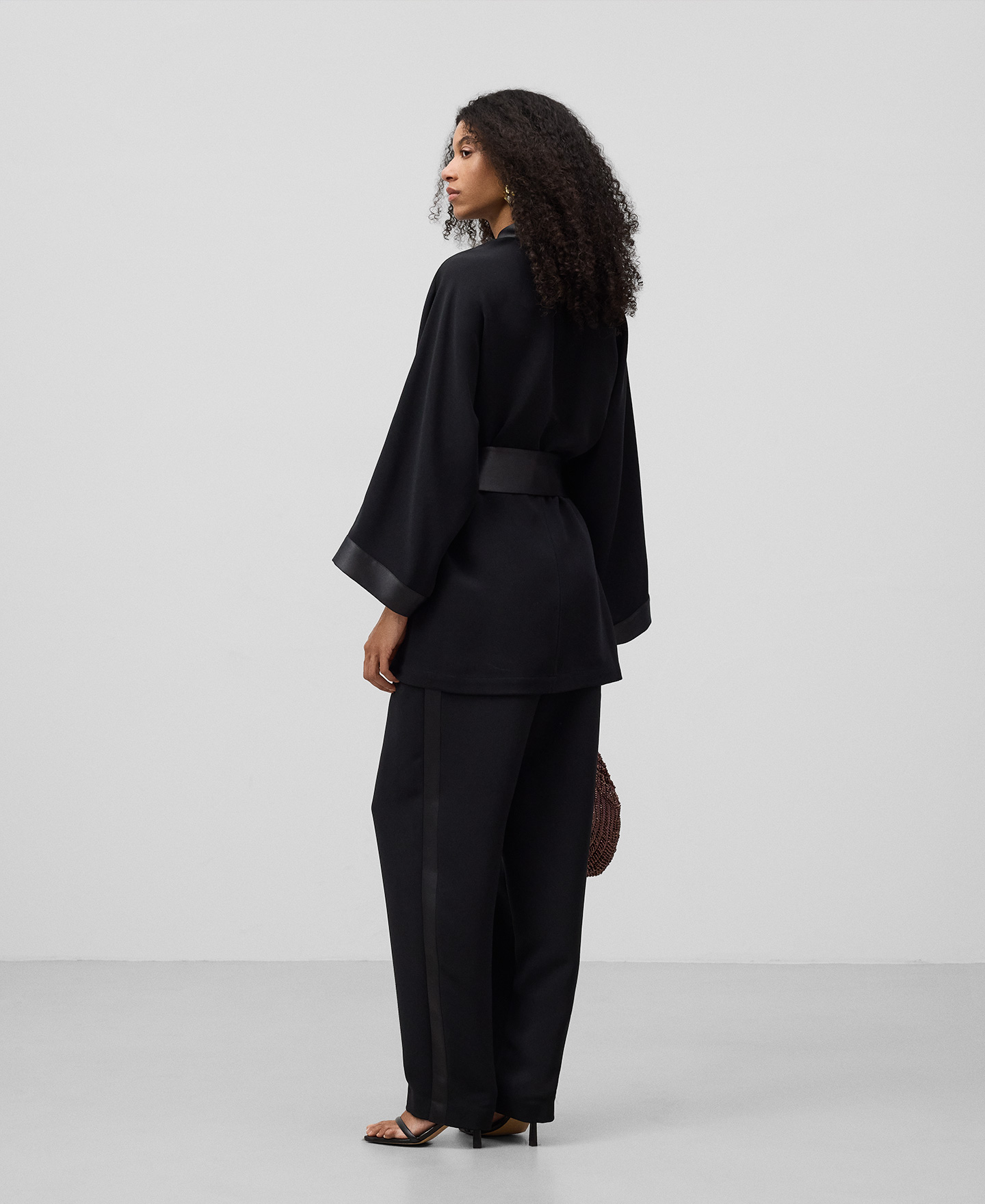 Double fabric pleated trousers woman image number 2