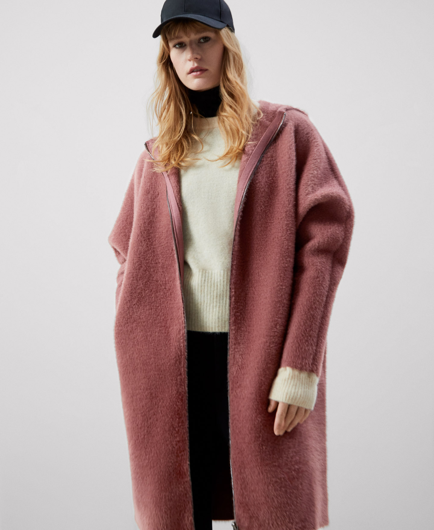 Batwing sleeve coat image number 0