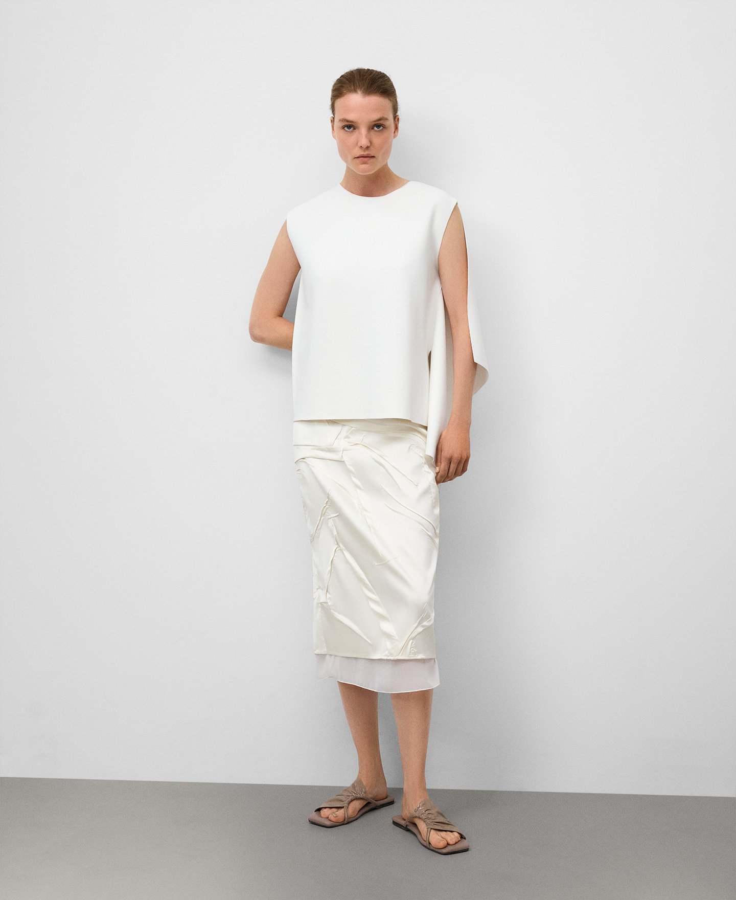 Armhole sleeve top with side godet woman image number 1