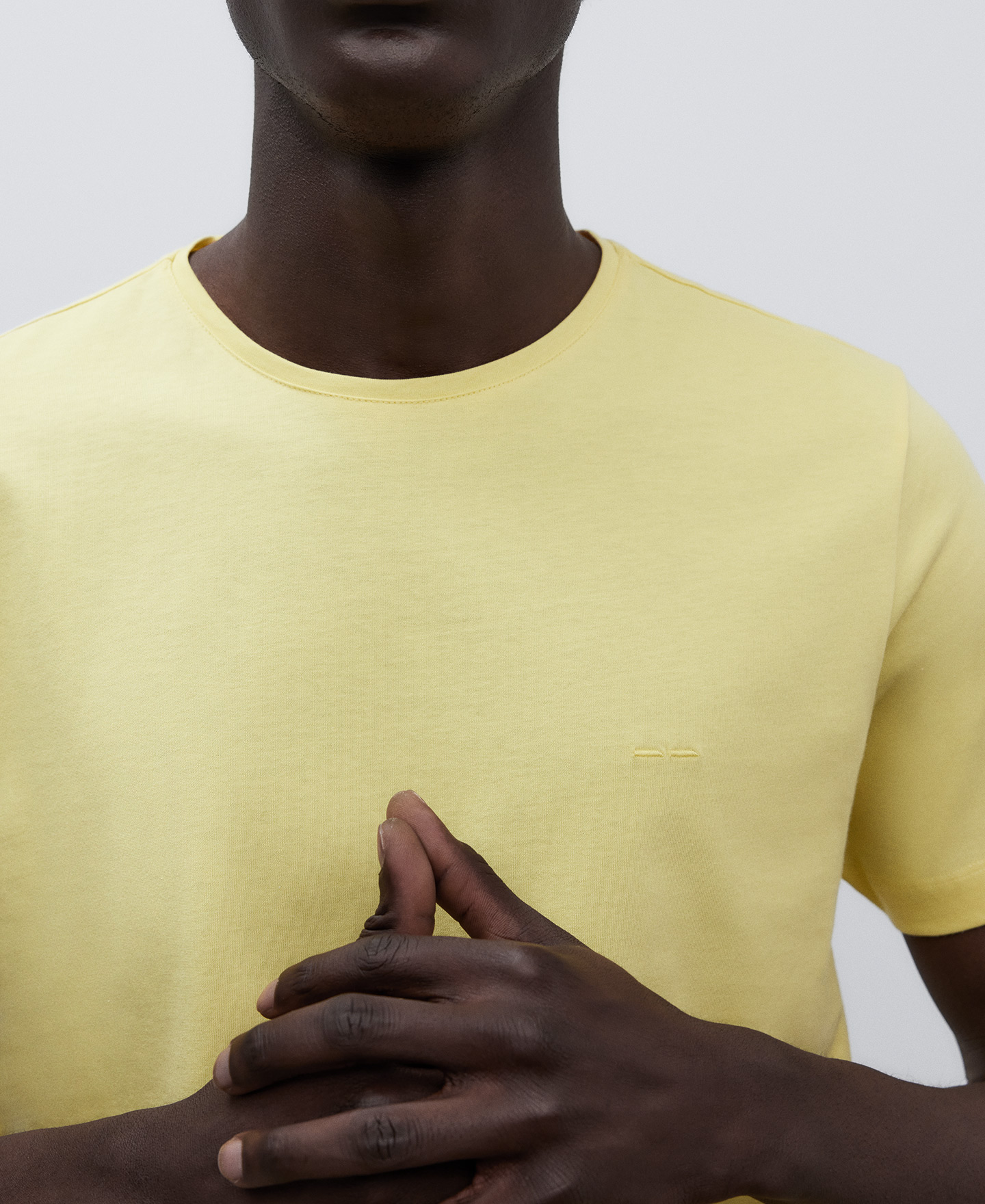 Camiseta regular fit en algodón hombre image number 3