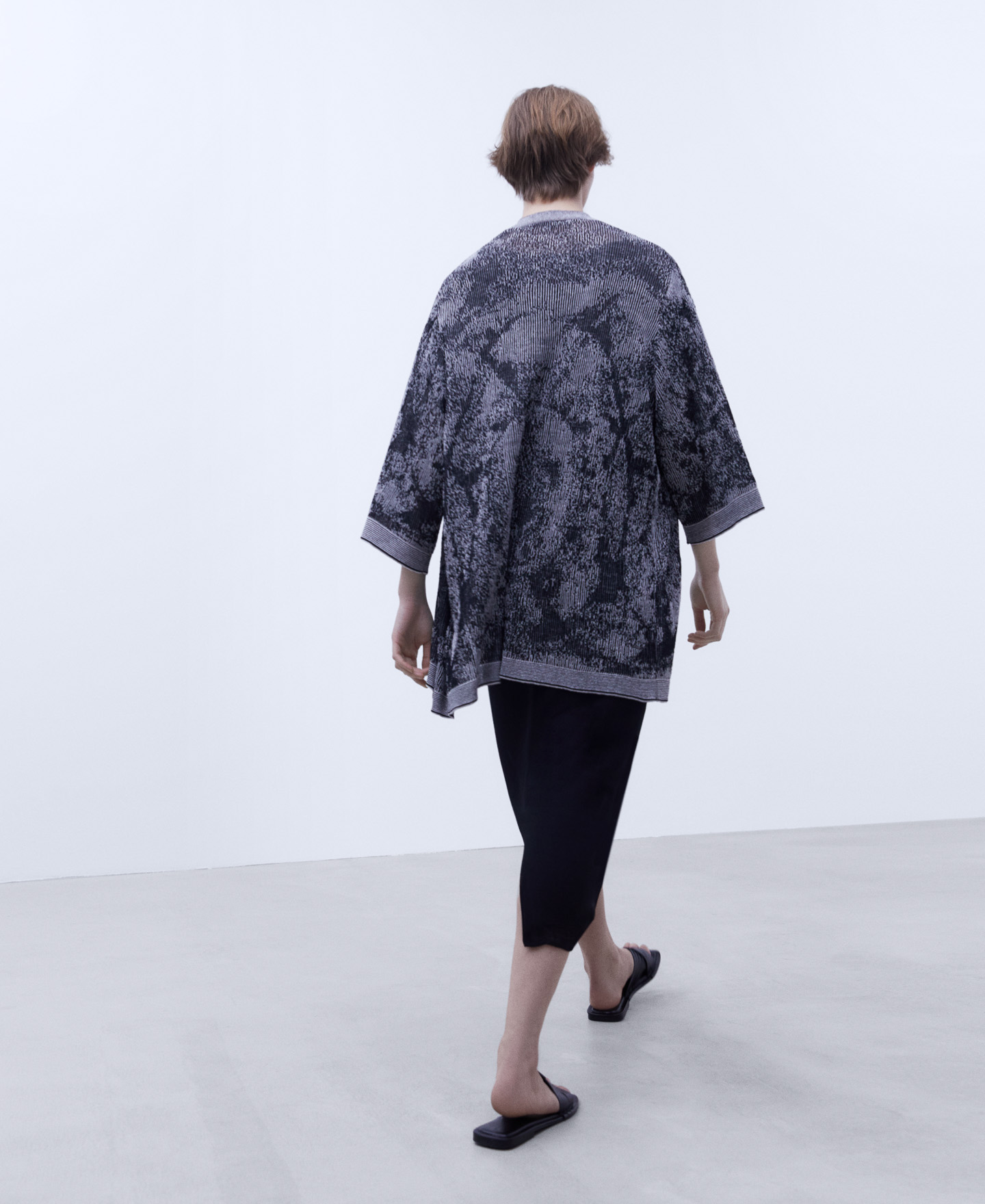 Cotton and linen kimono jacket image number 2