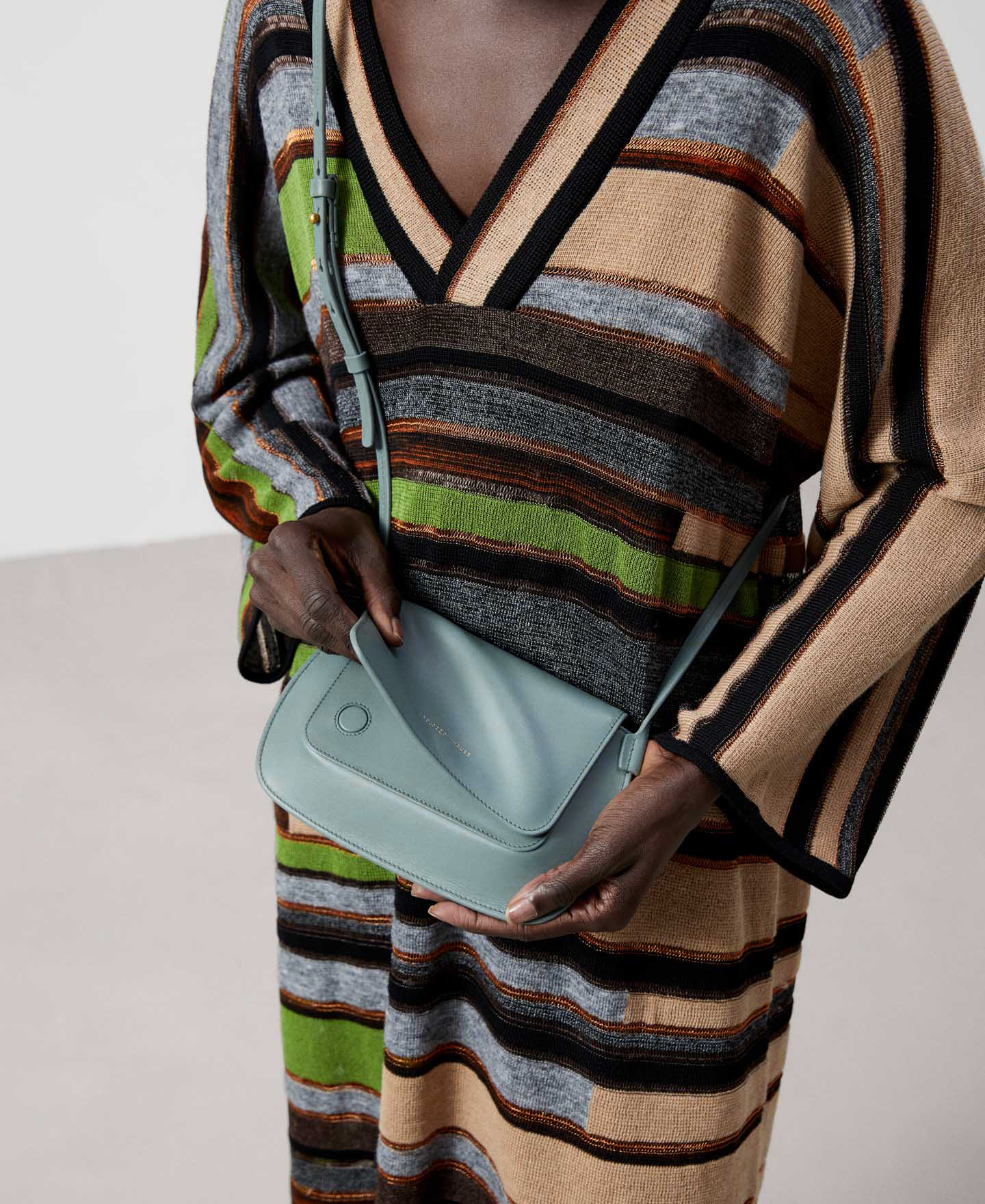 Vachetta mini bag image number 4