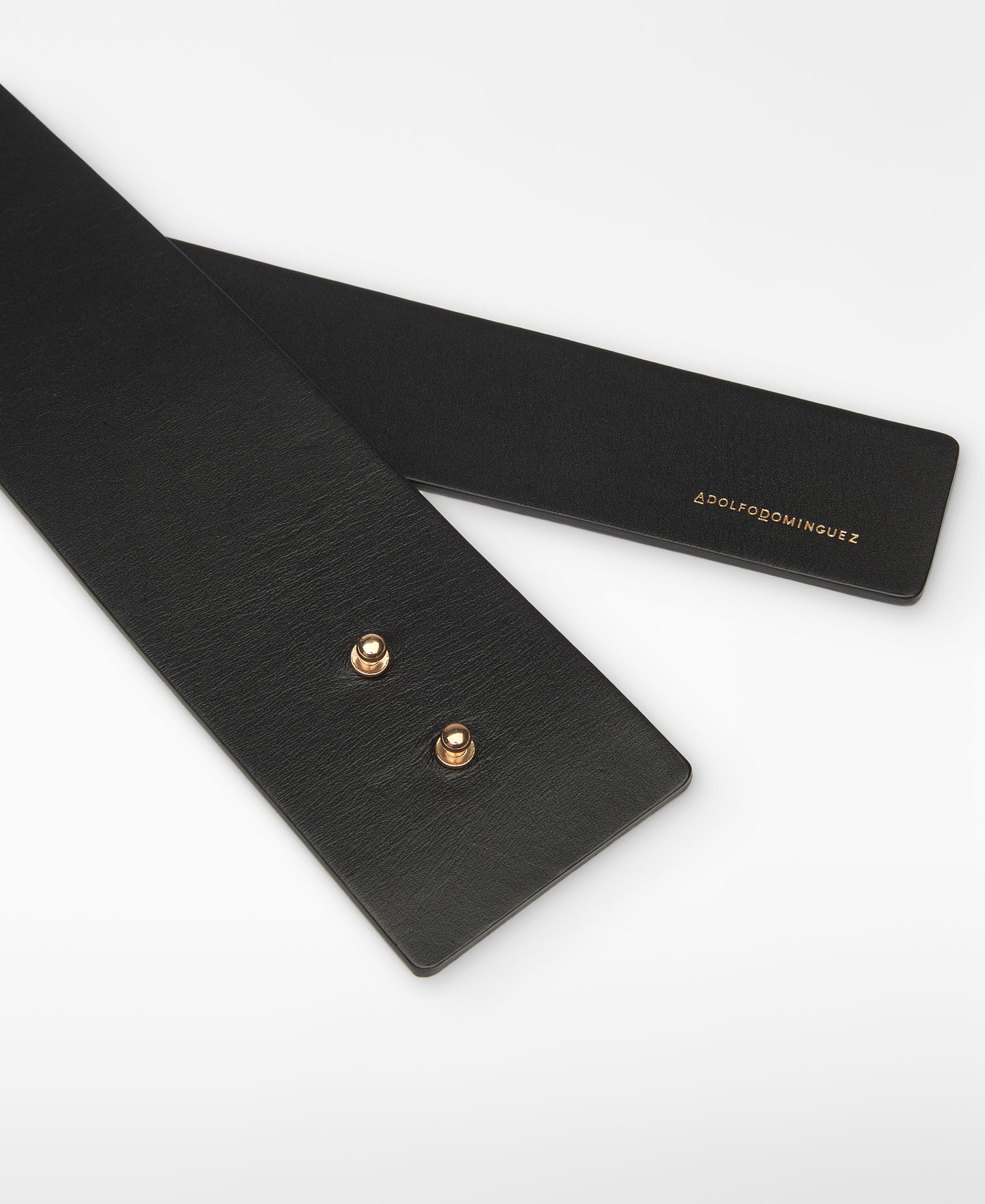 Black belt with cufflinks woman image number 2