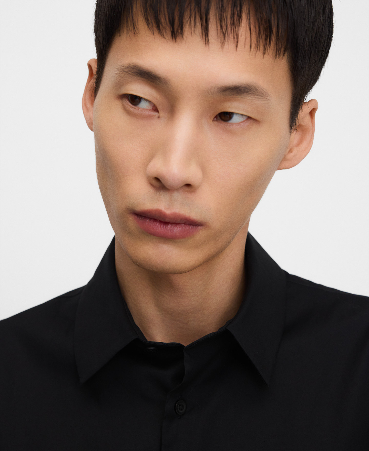 Slim fit cotton shirt image number 3