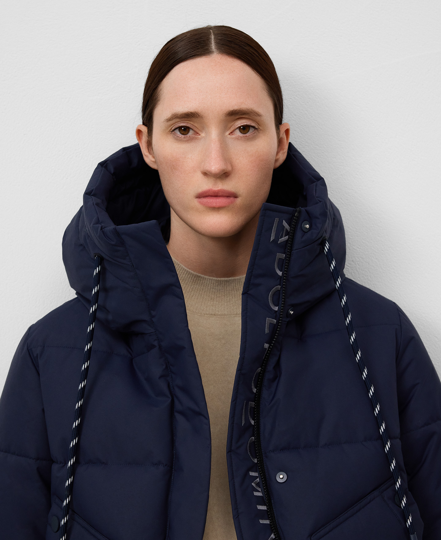 Padded short coat woman image number 3