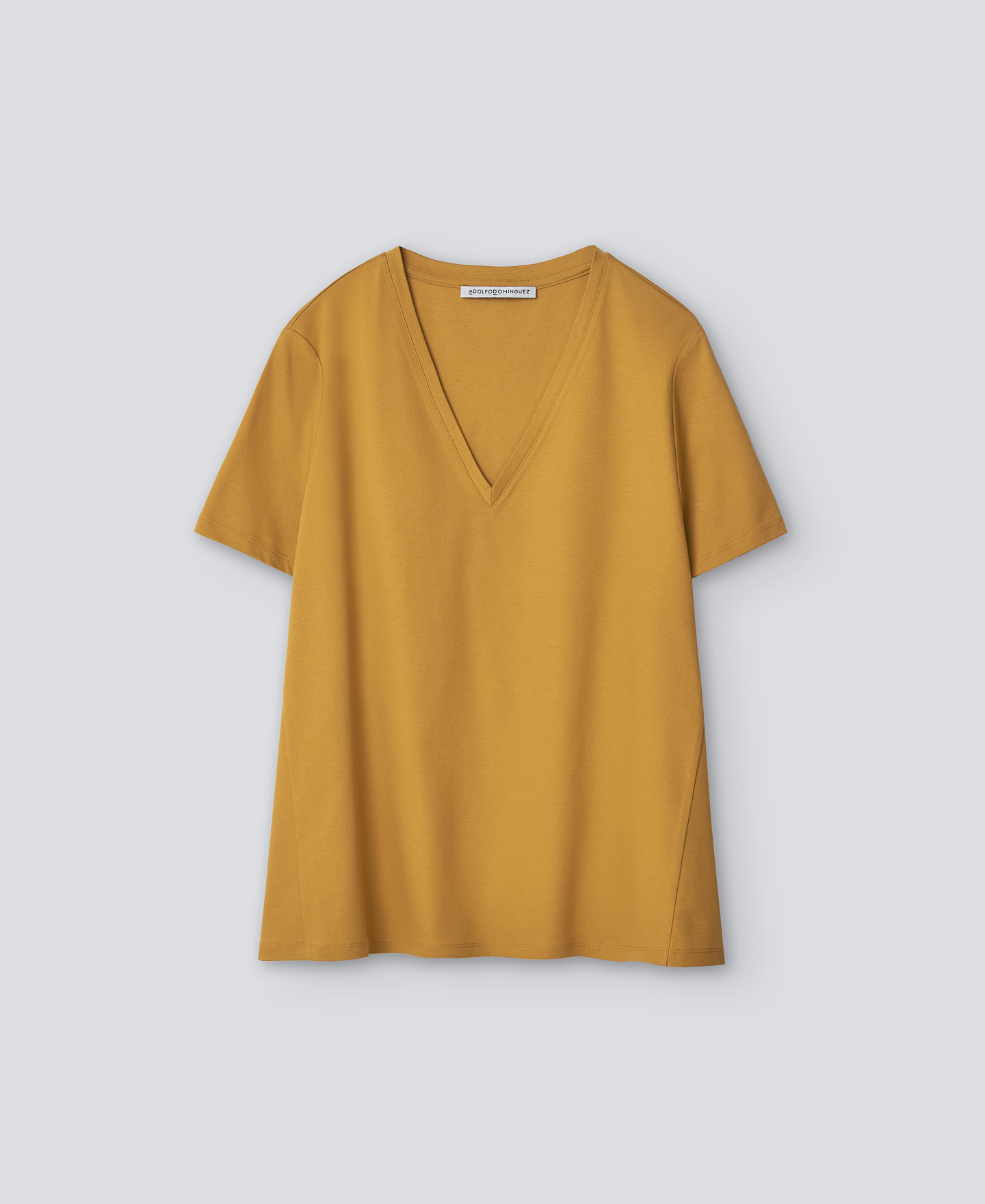 Cotton V-neck T-shirt woman image number 4