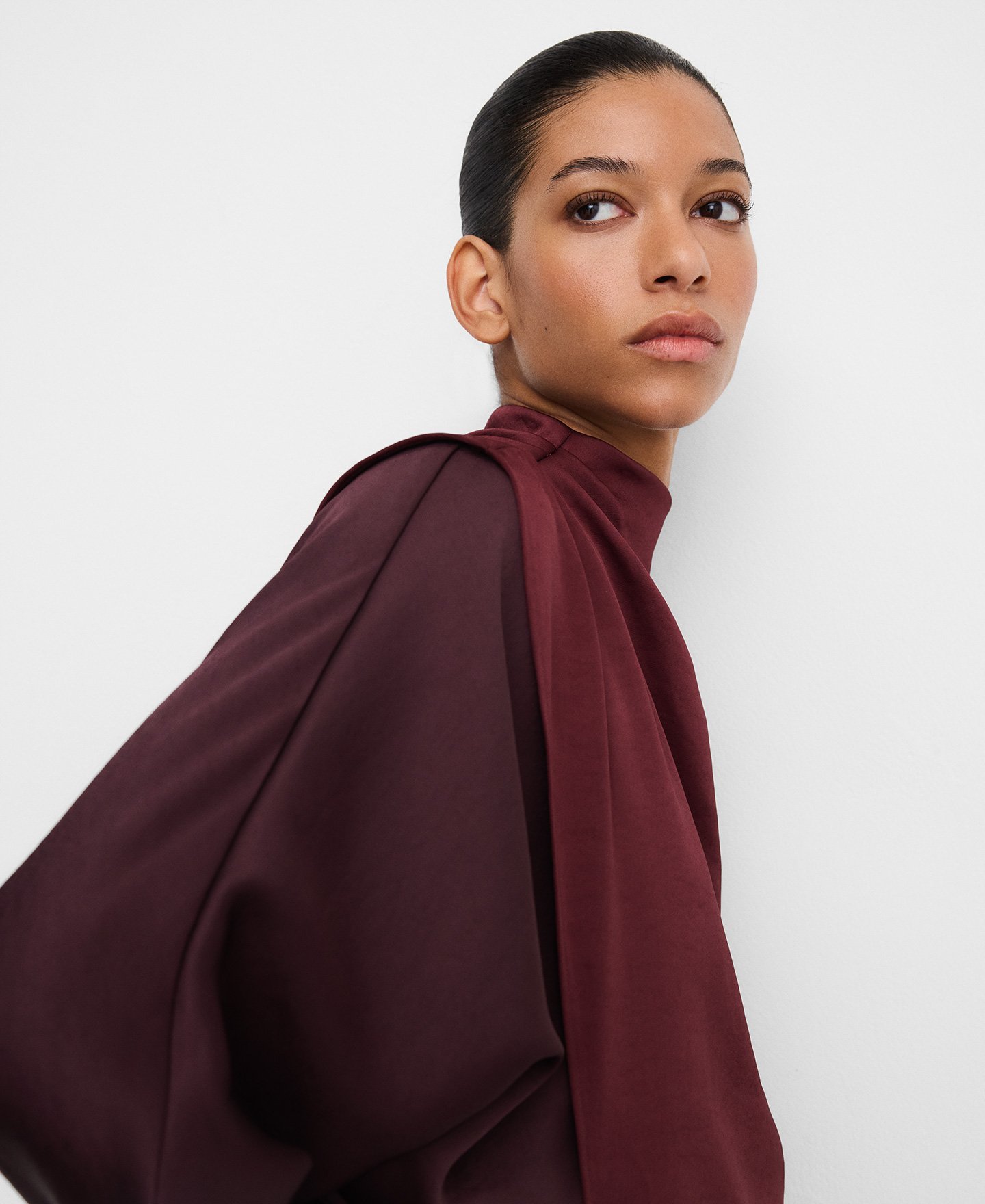 Vestido largo asim&eacute;trico doble capa image number 5