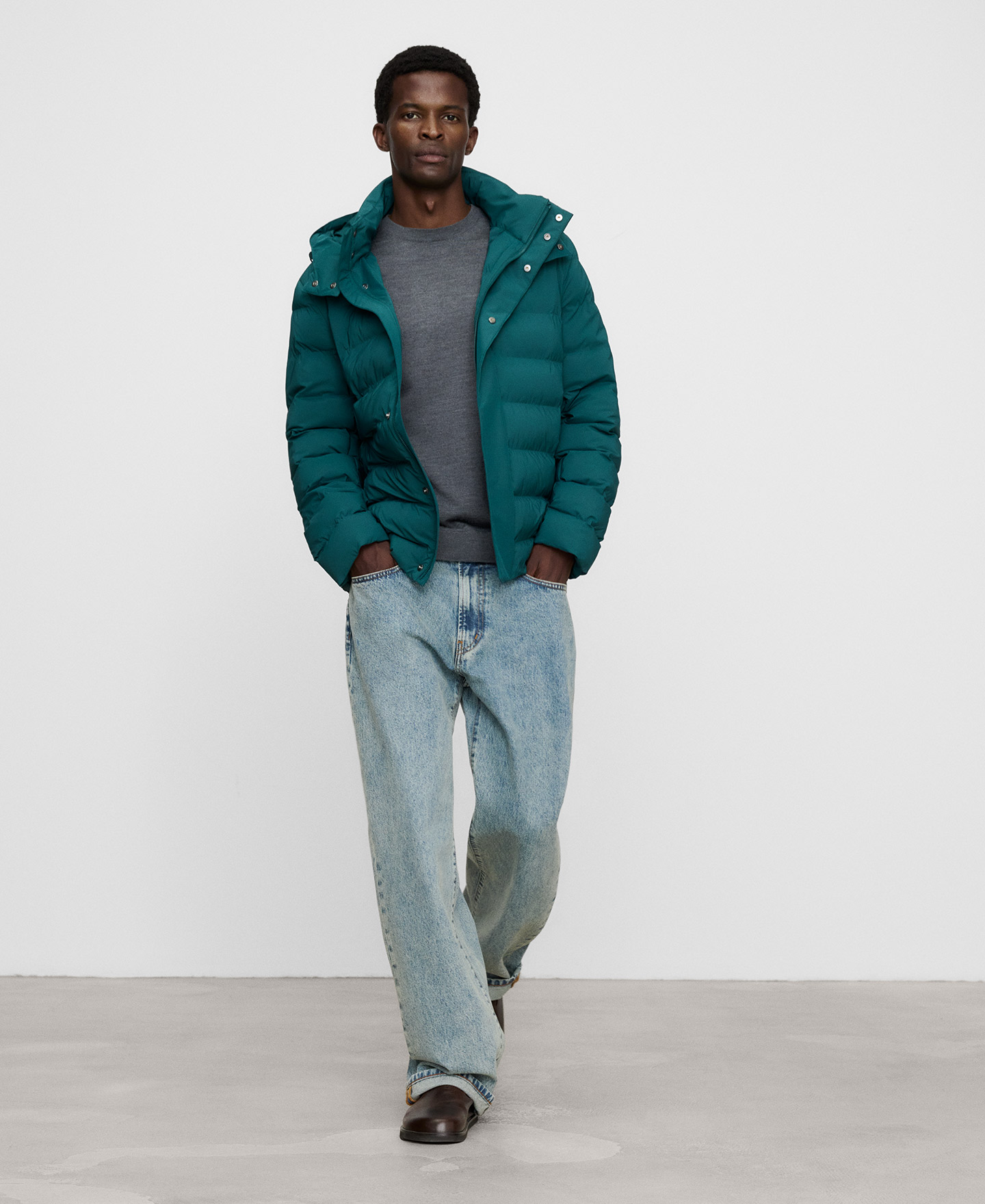 Seamless-effect padded jacket image number 1