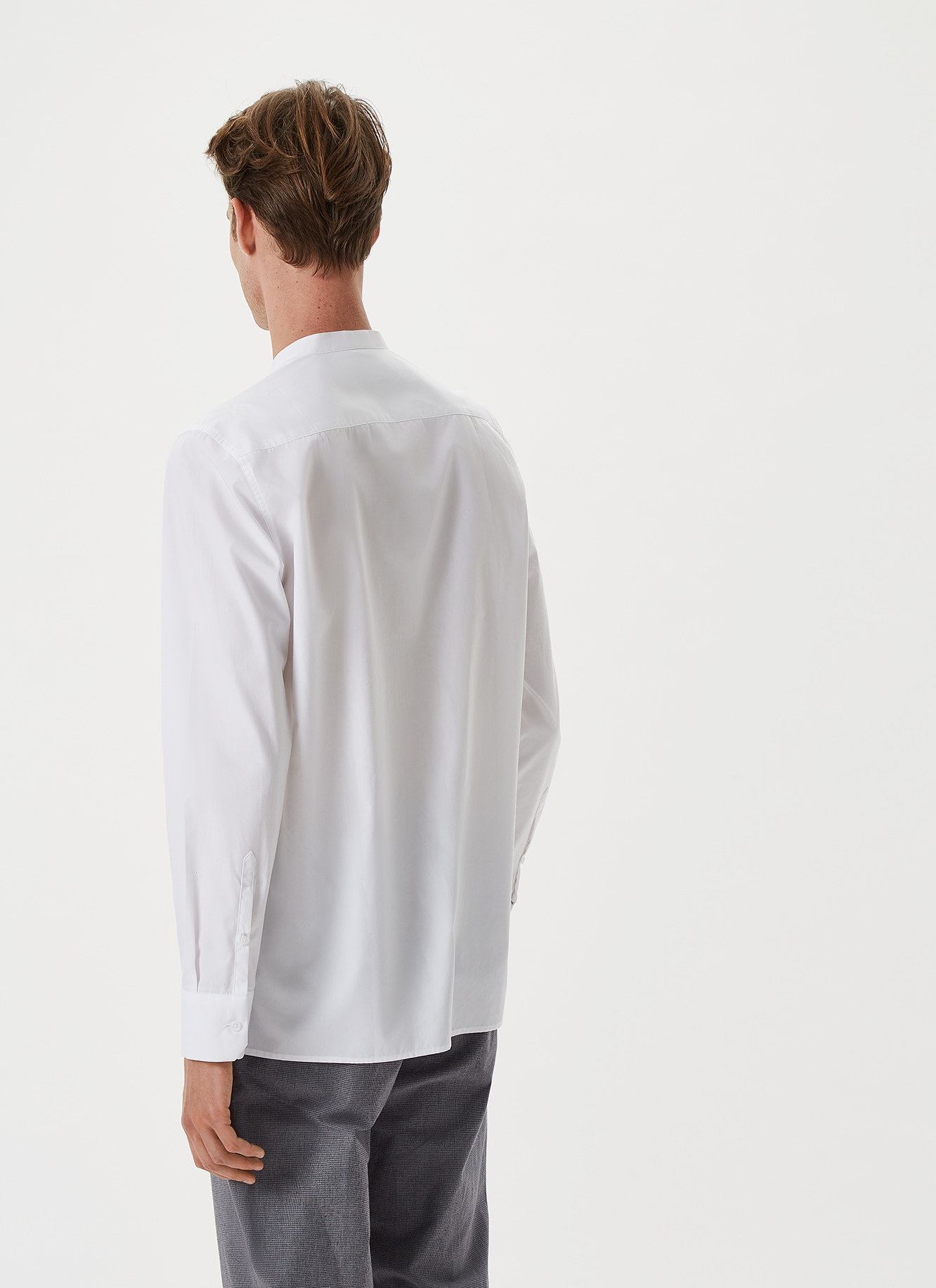 White shirt with mandarin collar image number 1