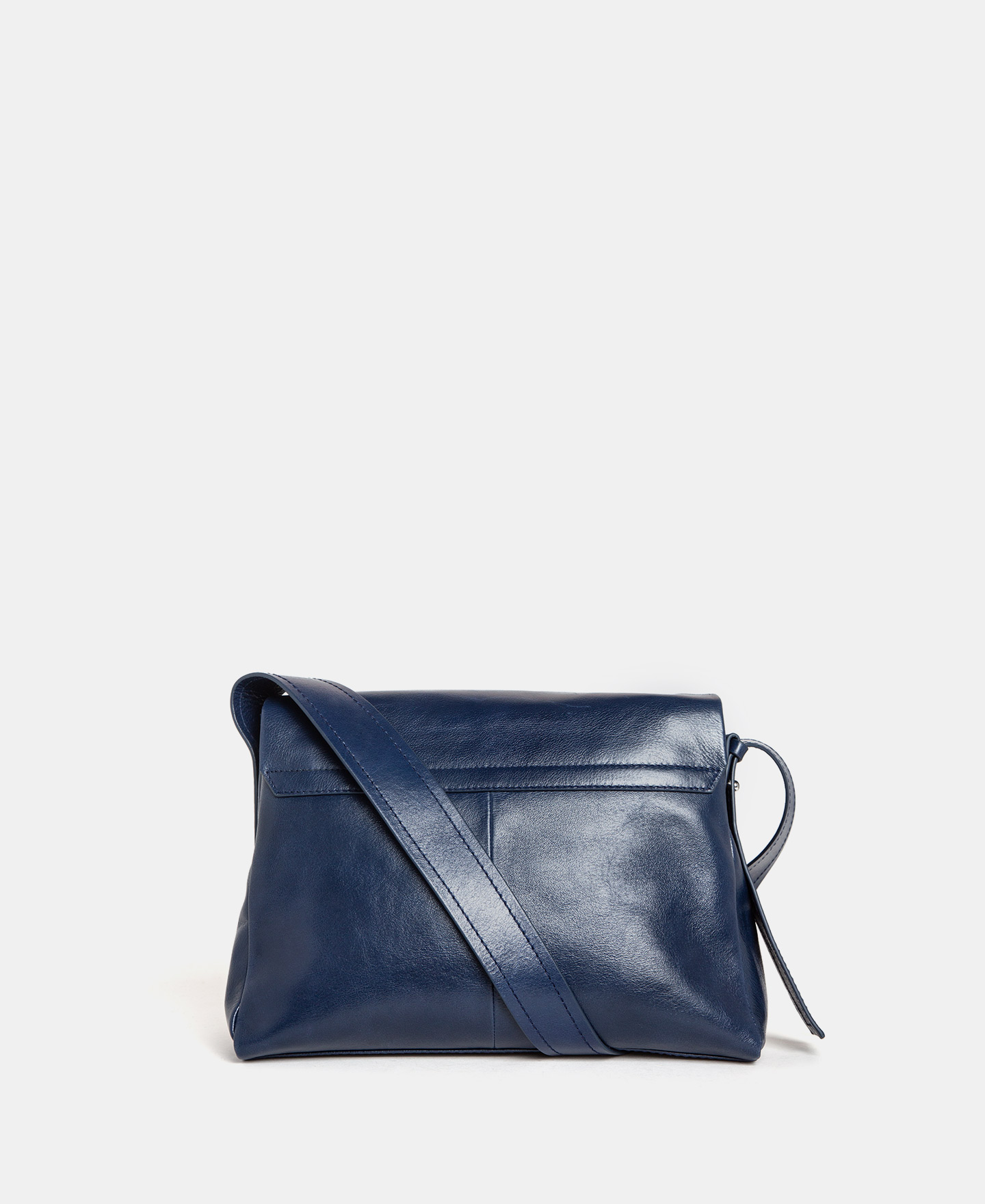 Crackled leather shoulder bag image number 1
