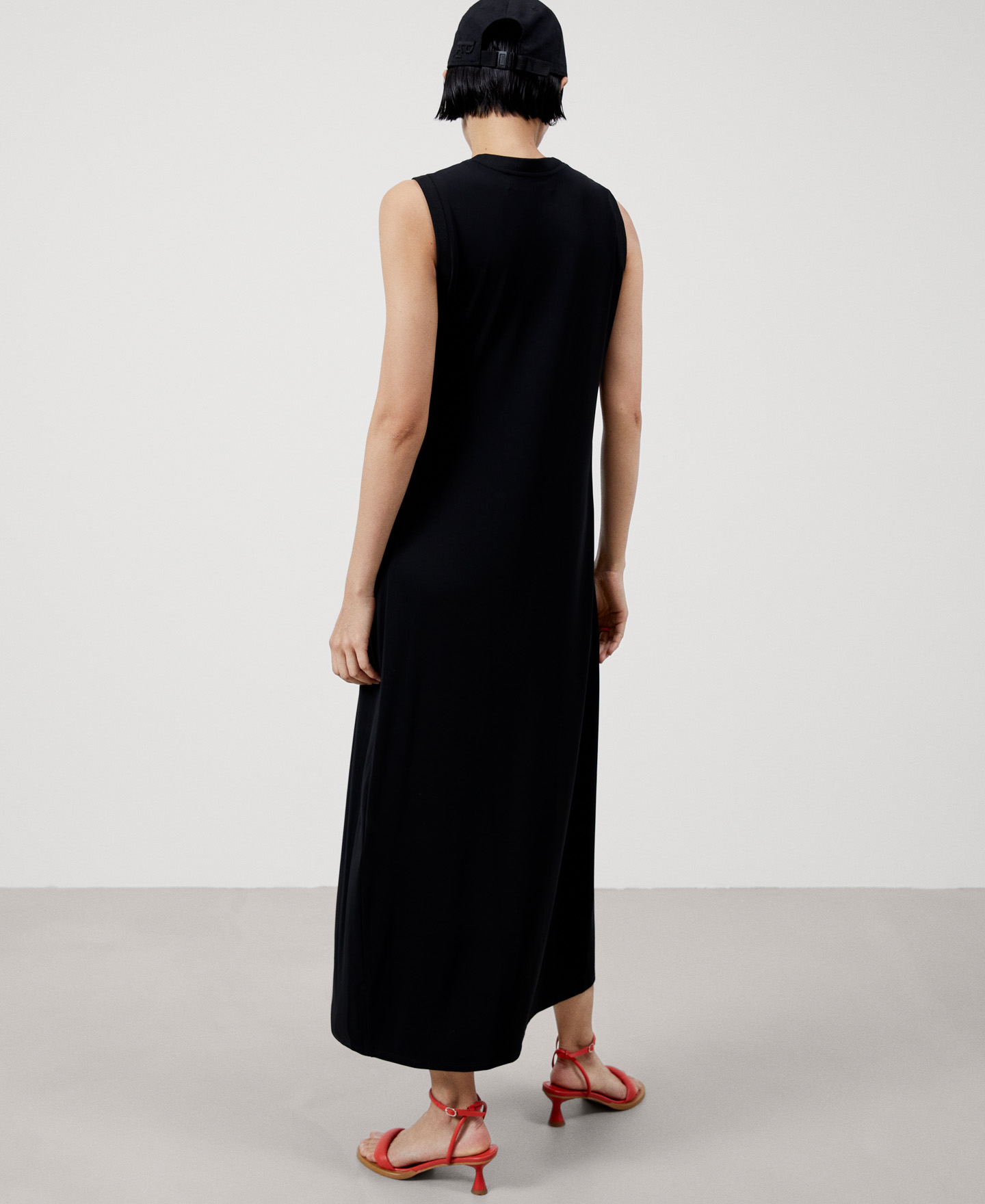 Vestido comprido em malha de viscose image number 2