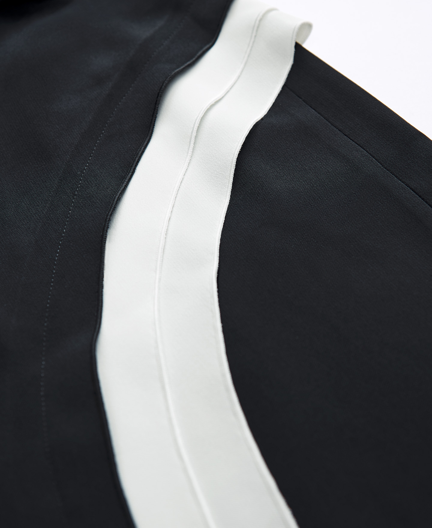 Midi skirt with ruffle image number 6
