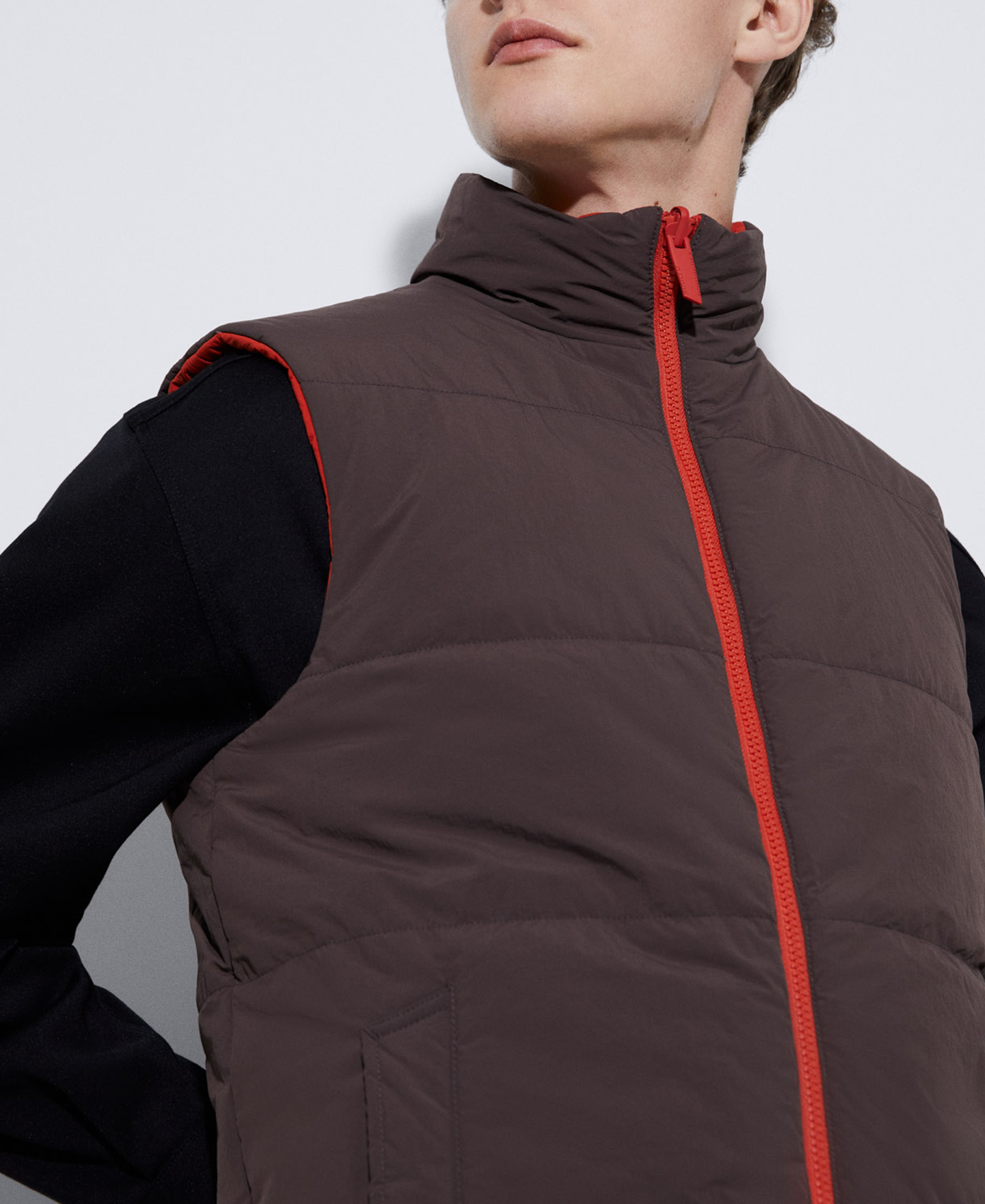 Reversible padded nylon vest image number 3