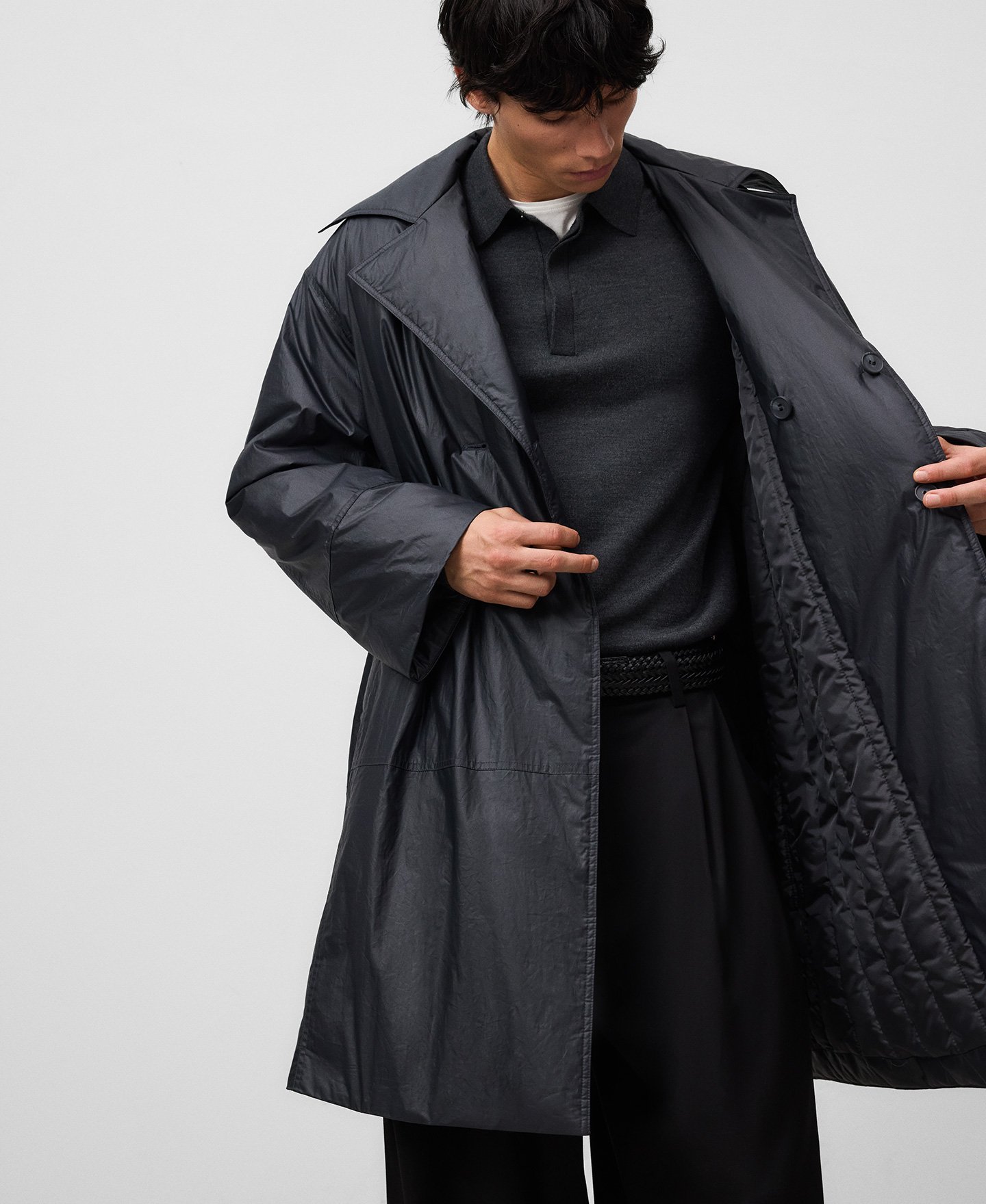 Oversize waterproof trench coat man image number 3