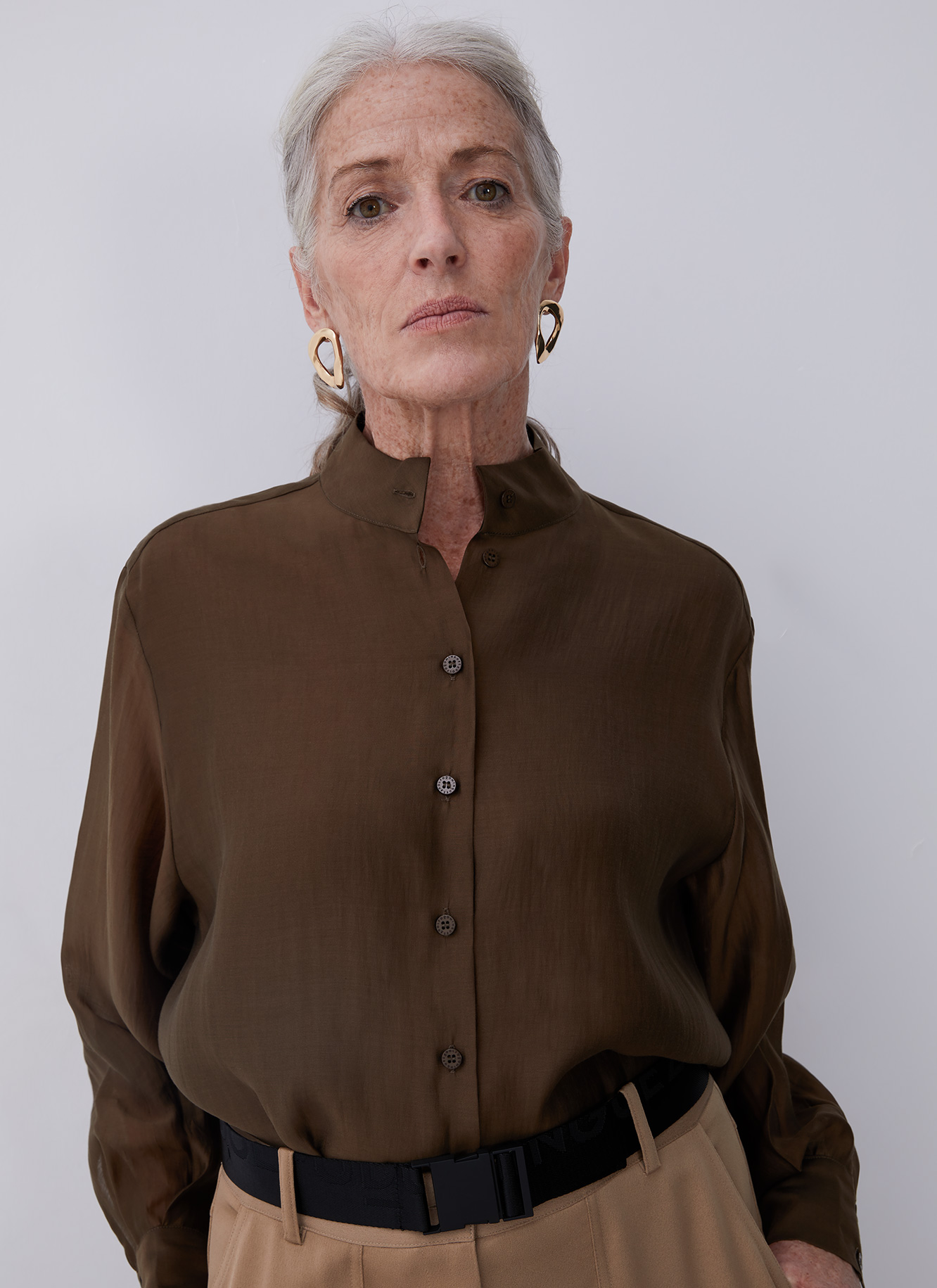 Camisa de liocel con cuello subido image number 0