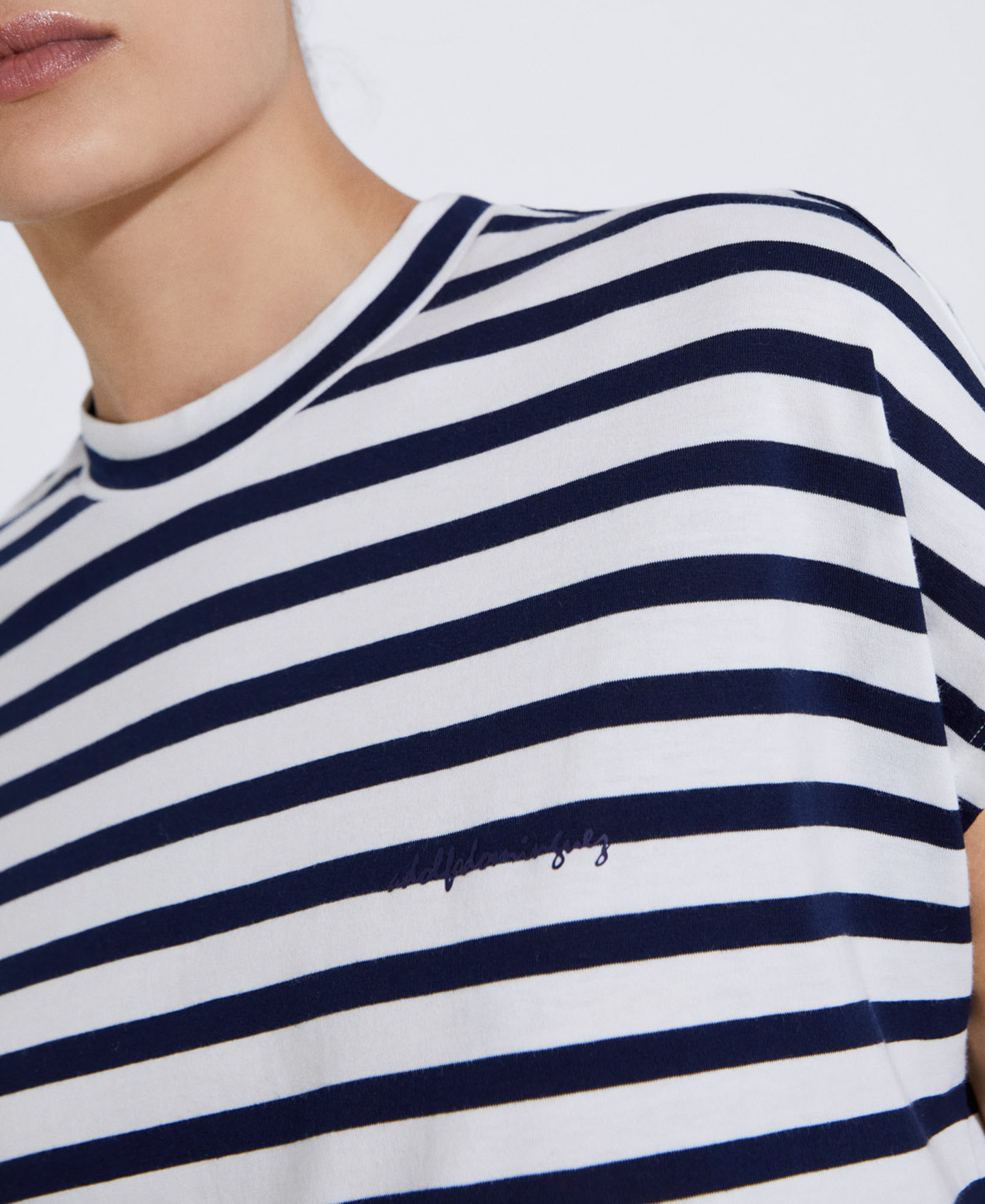 Organic cotton crew neck t-shirt image number 3