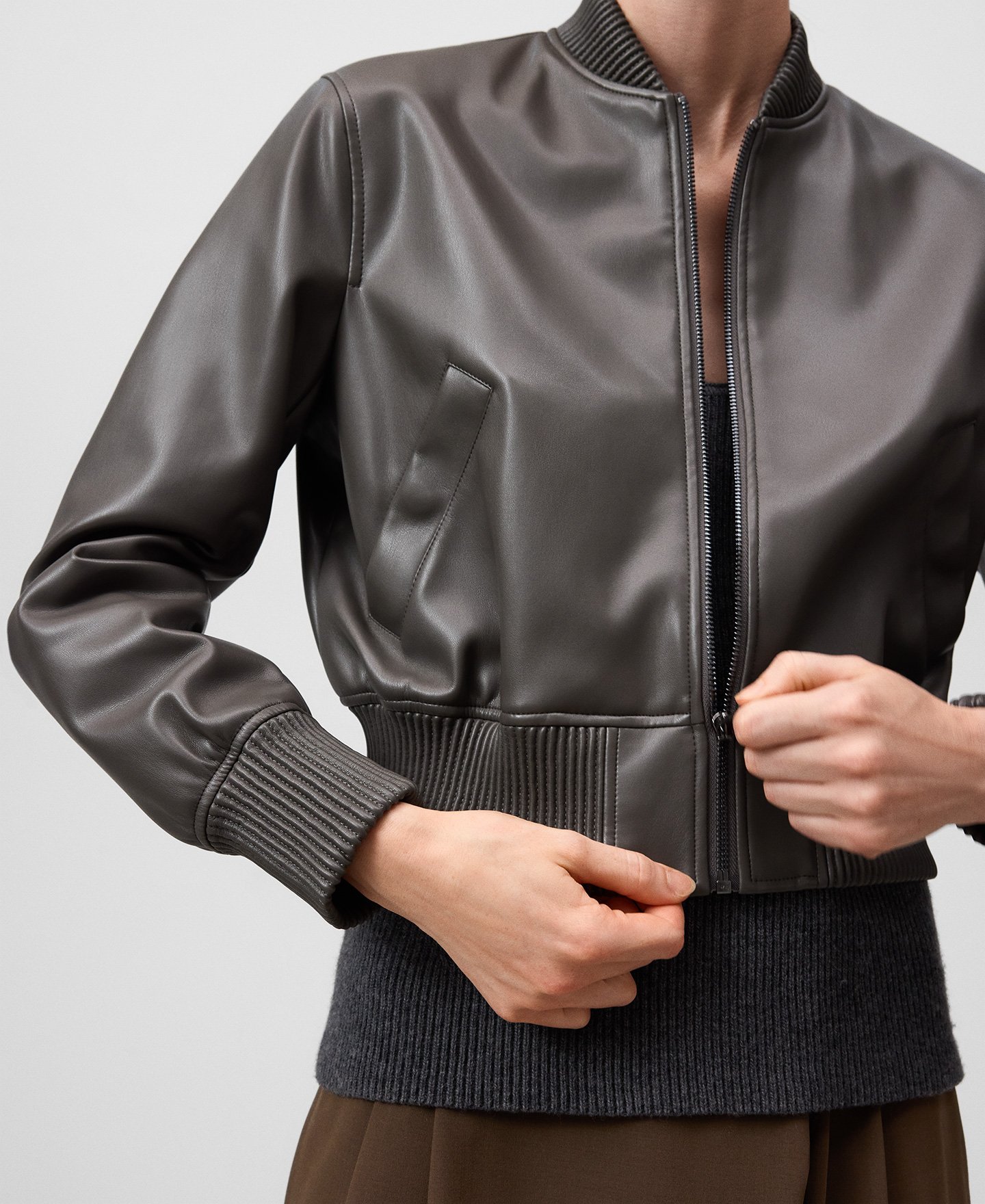 Leather-Non-Leather bomber jacket woman image number 3