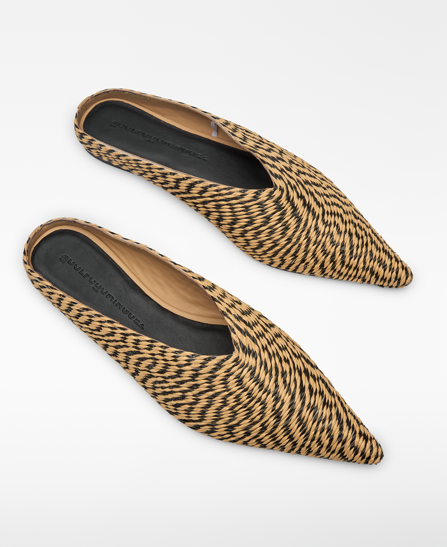 Two-tone raffia-textured mule woman image number 1