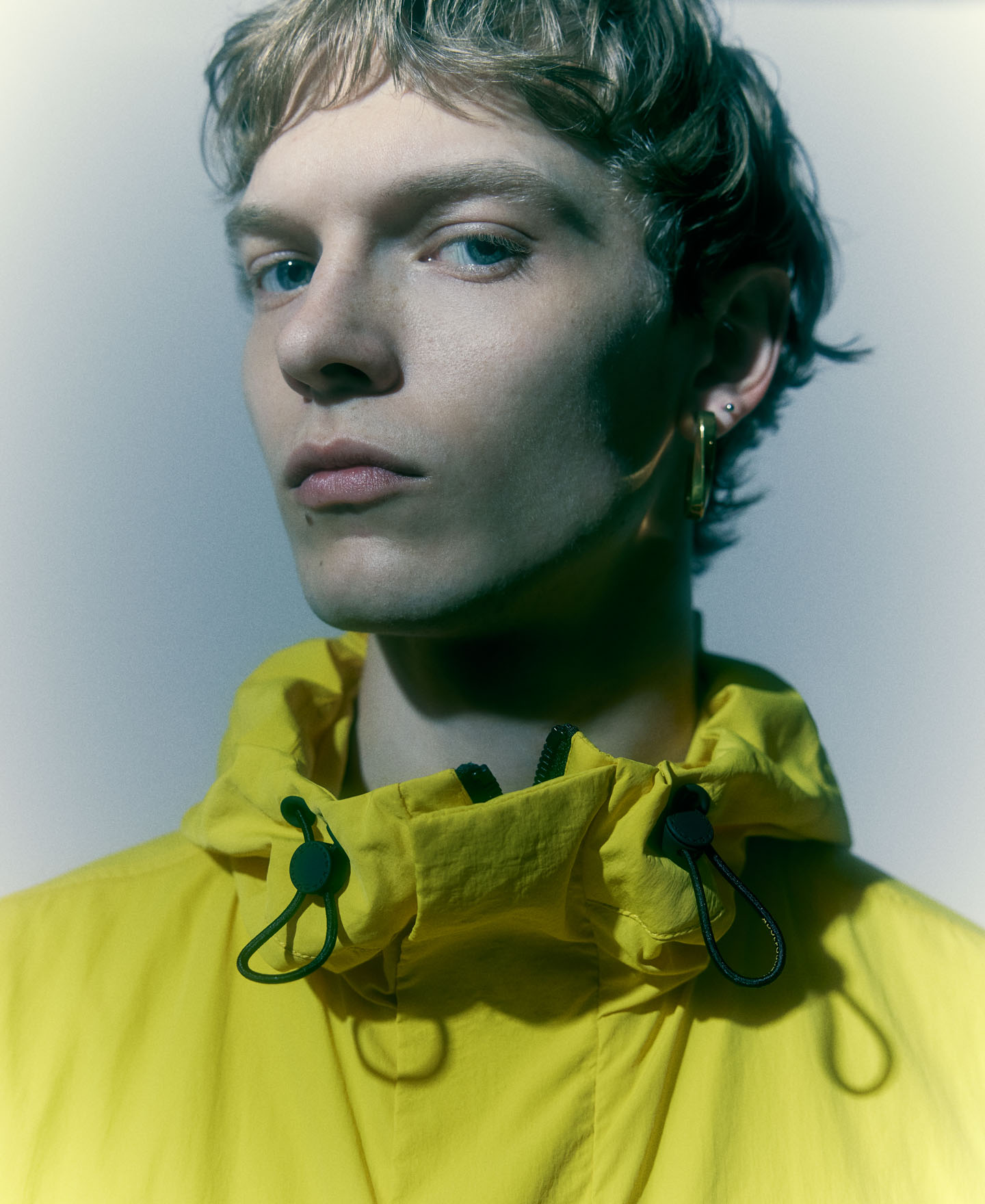 Yellow nylon men's windbreaker image number 2
