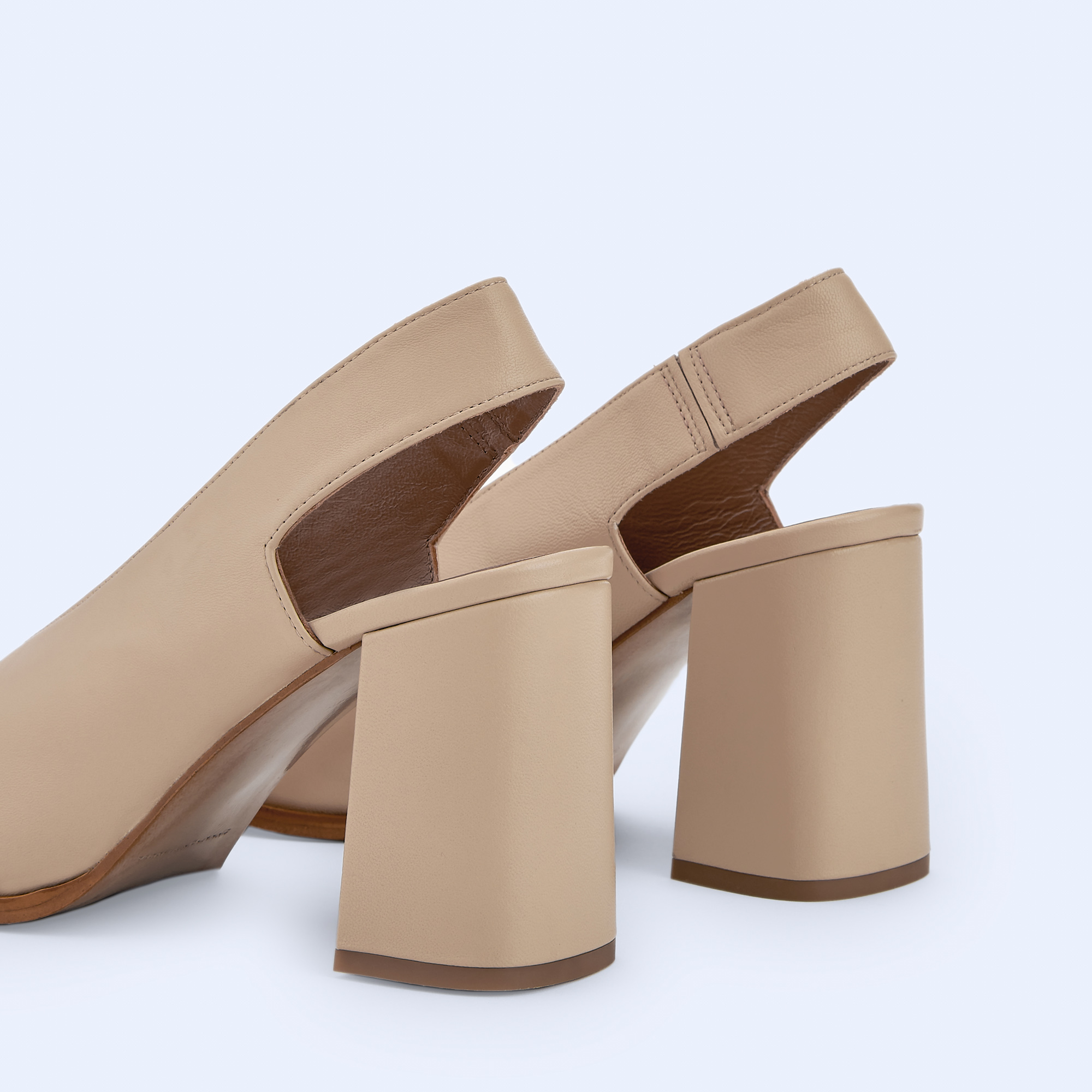 Assymetric leather shoe image number 2
