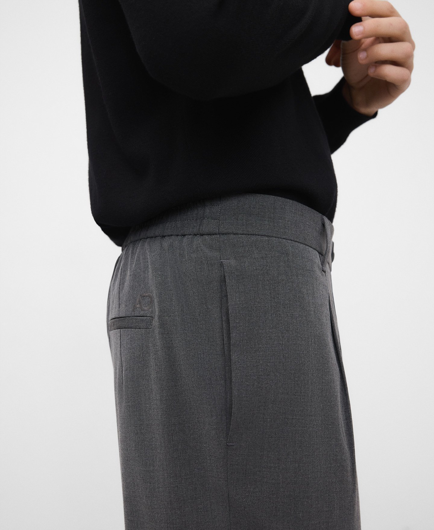 Pantal&oacute;n semi-jogger image number 3