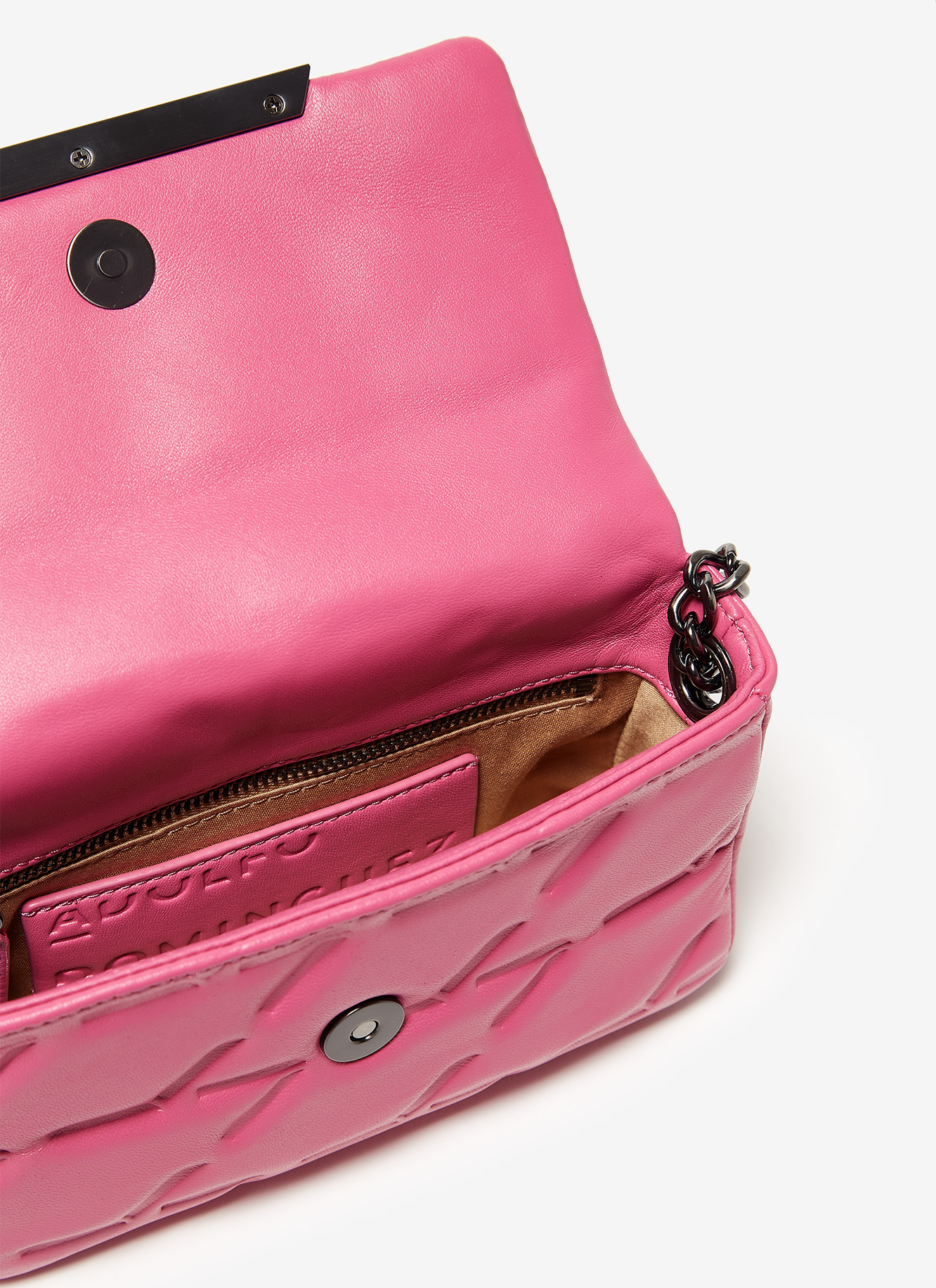 Small quilted leather flapped bag image number 3