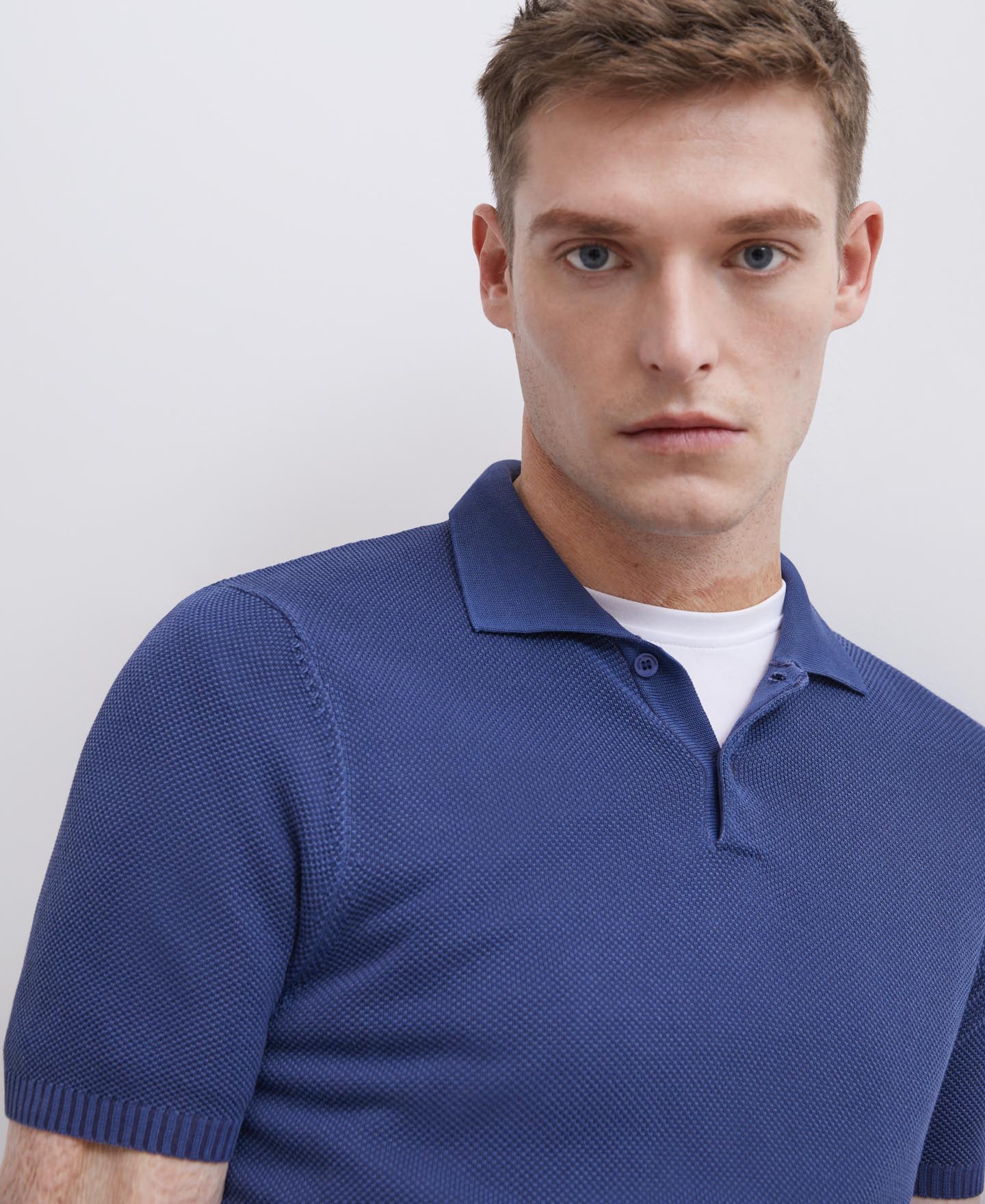 Polo cuello camisero piqué azul marino image number 2