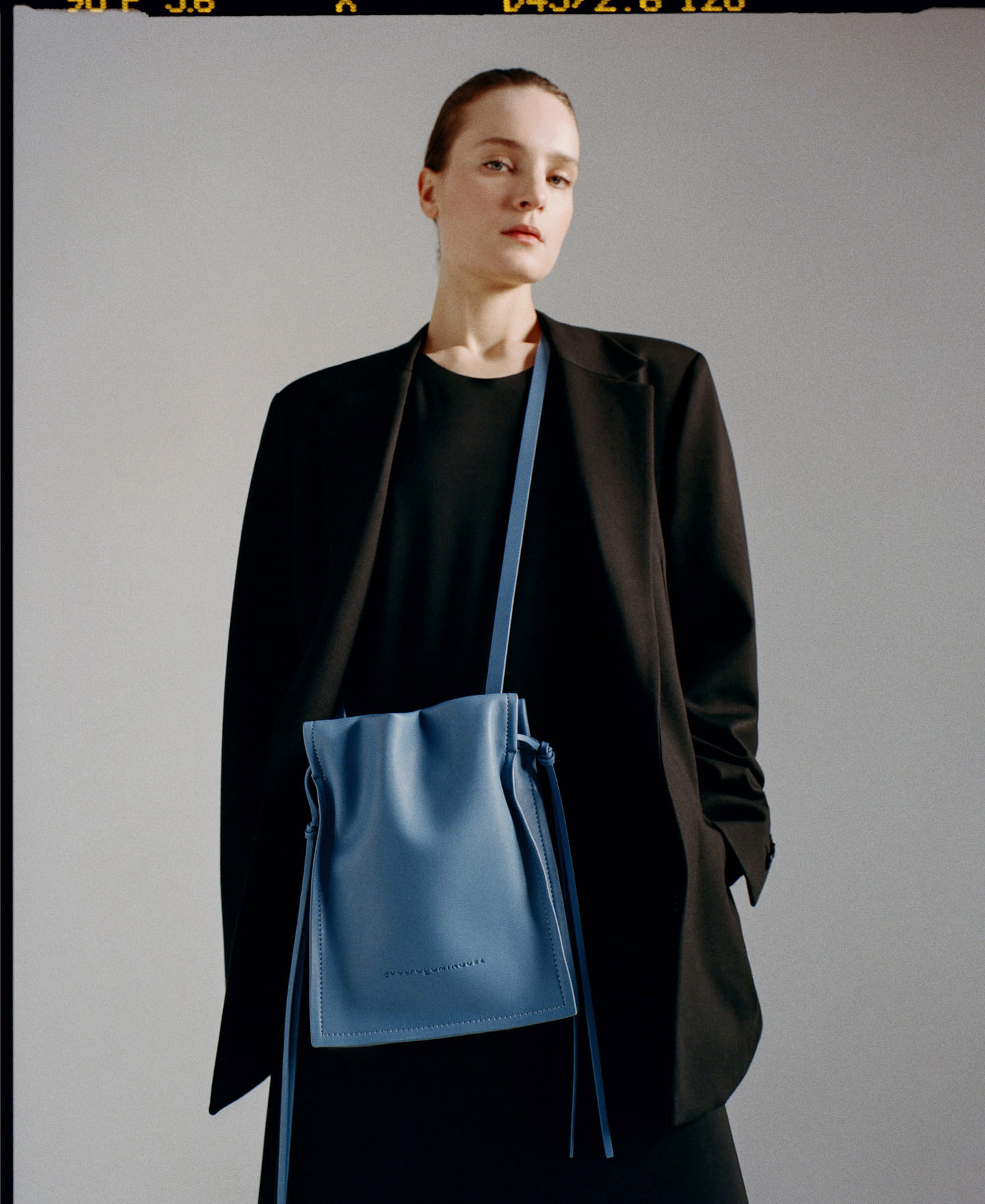 Recycled polyurethane small shoulder bag image number 4