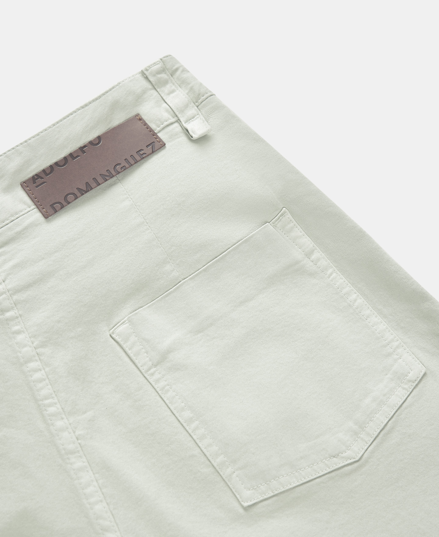 Straight jeans in cotton image number 6