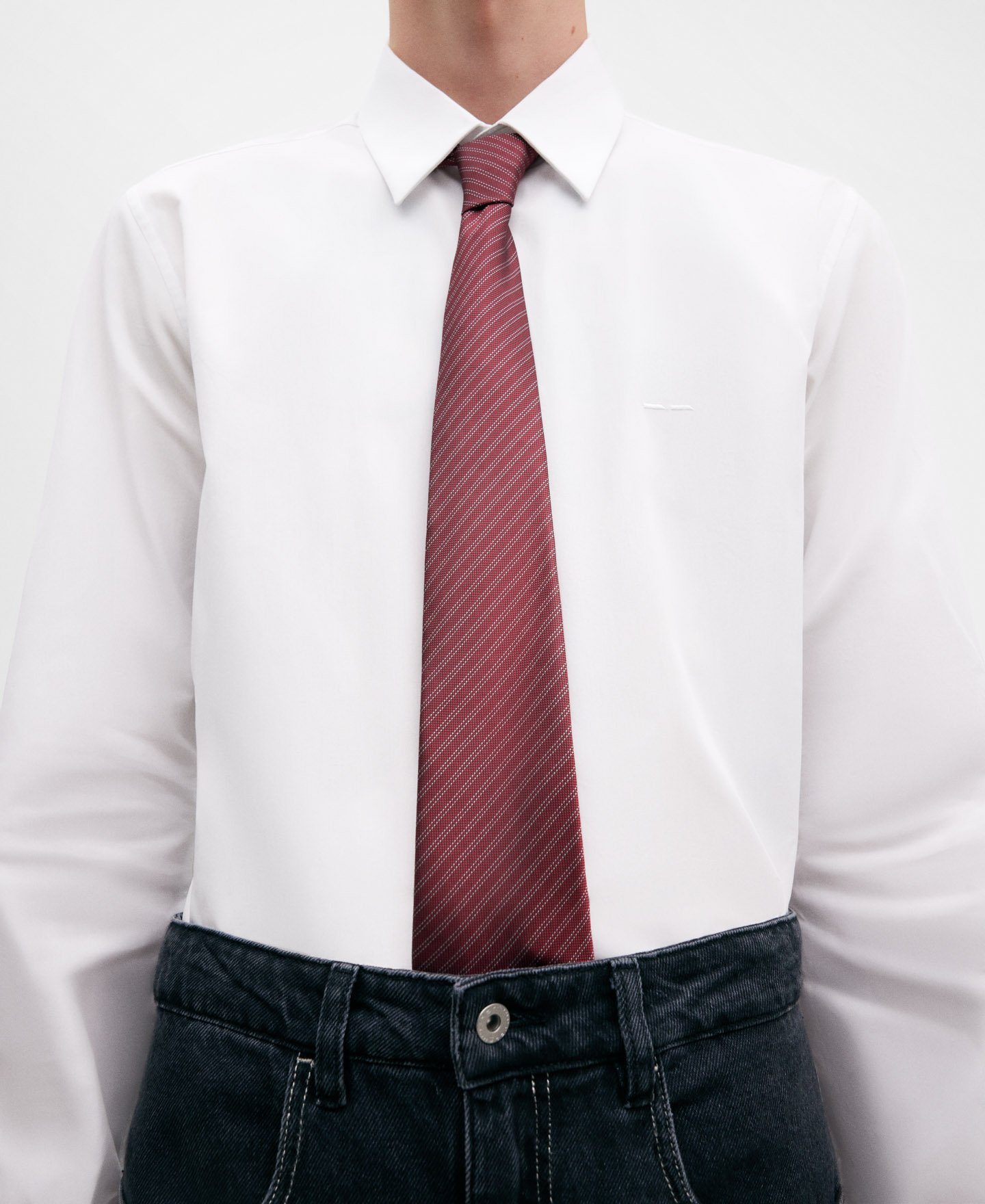 Contrasting stripes silk tie image number 3