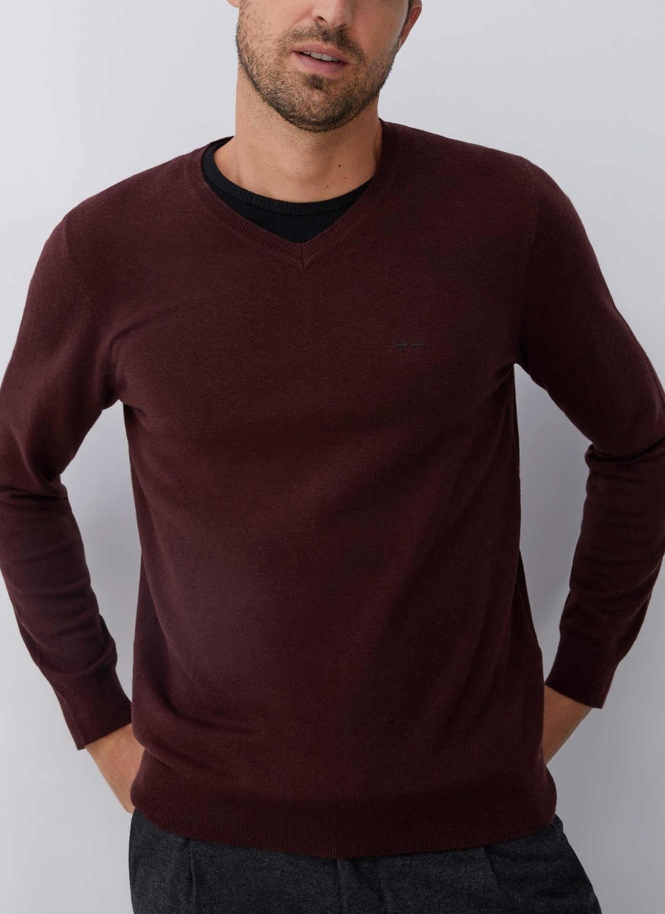 Merino wool sweater with v-neckline image number 0