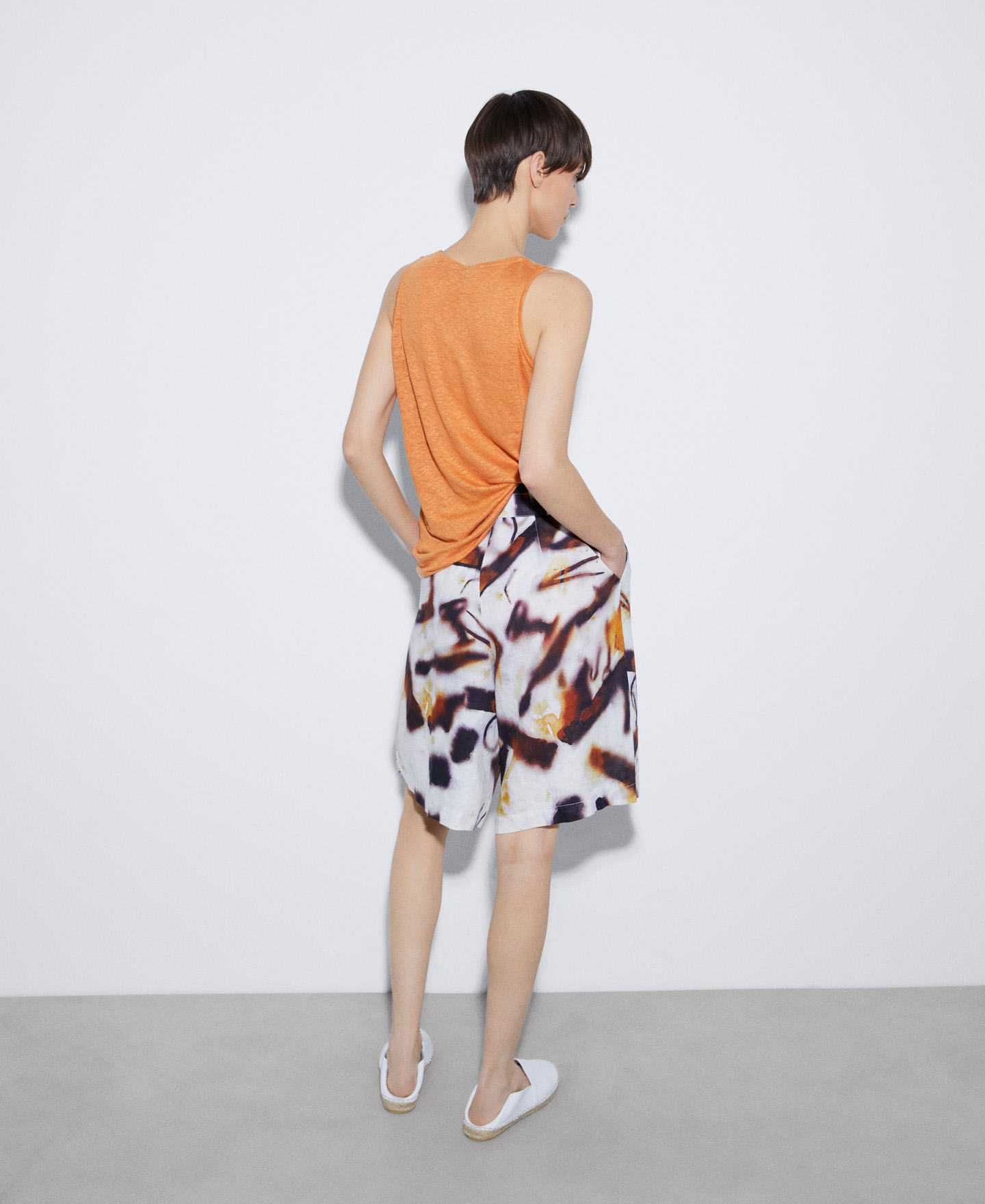 Linen tank top image number 2