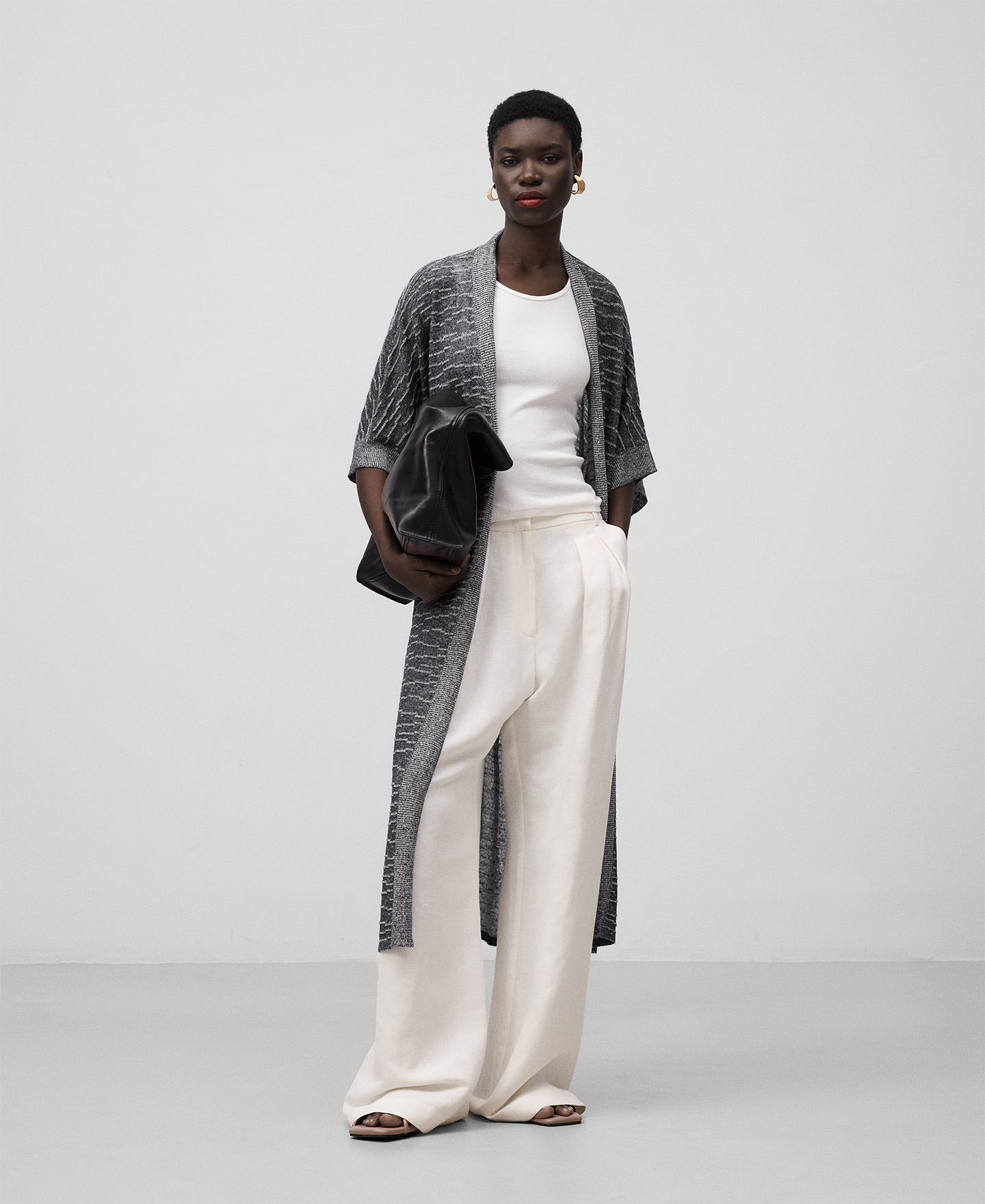 Plated knit kimono jacket woman image number 1