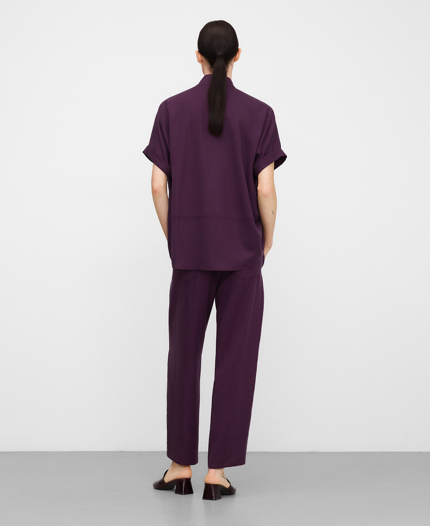 Responsible lyocell barrel fit trousers image number 2