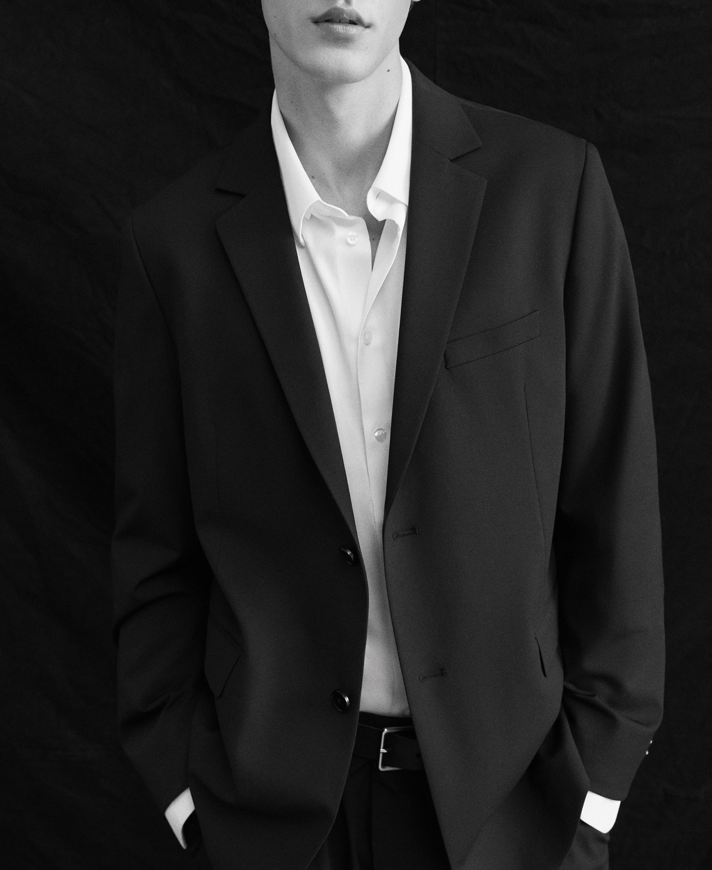 Slim fit spread collar shirt image number 4