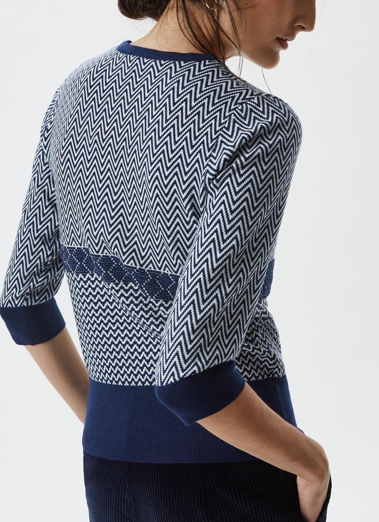 Basic sweater with bicolour jacquard image number 2