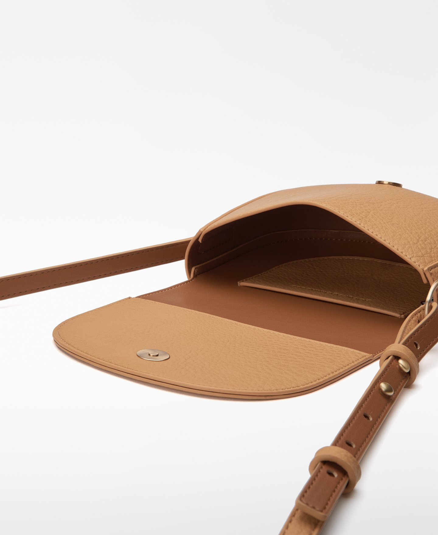 Luna small flap crossbody woman image number 3