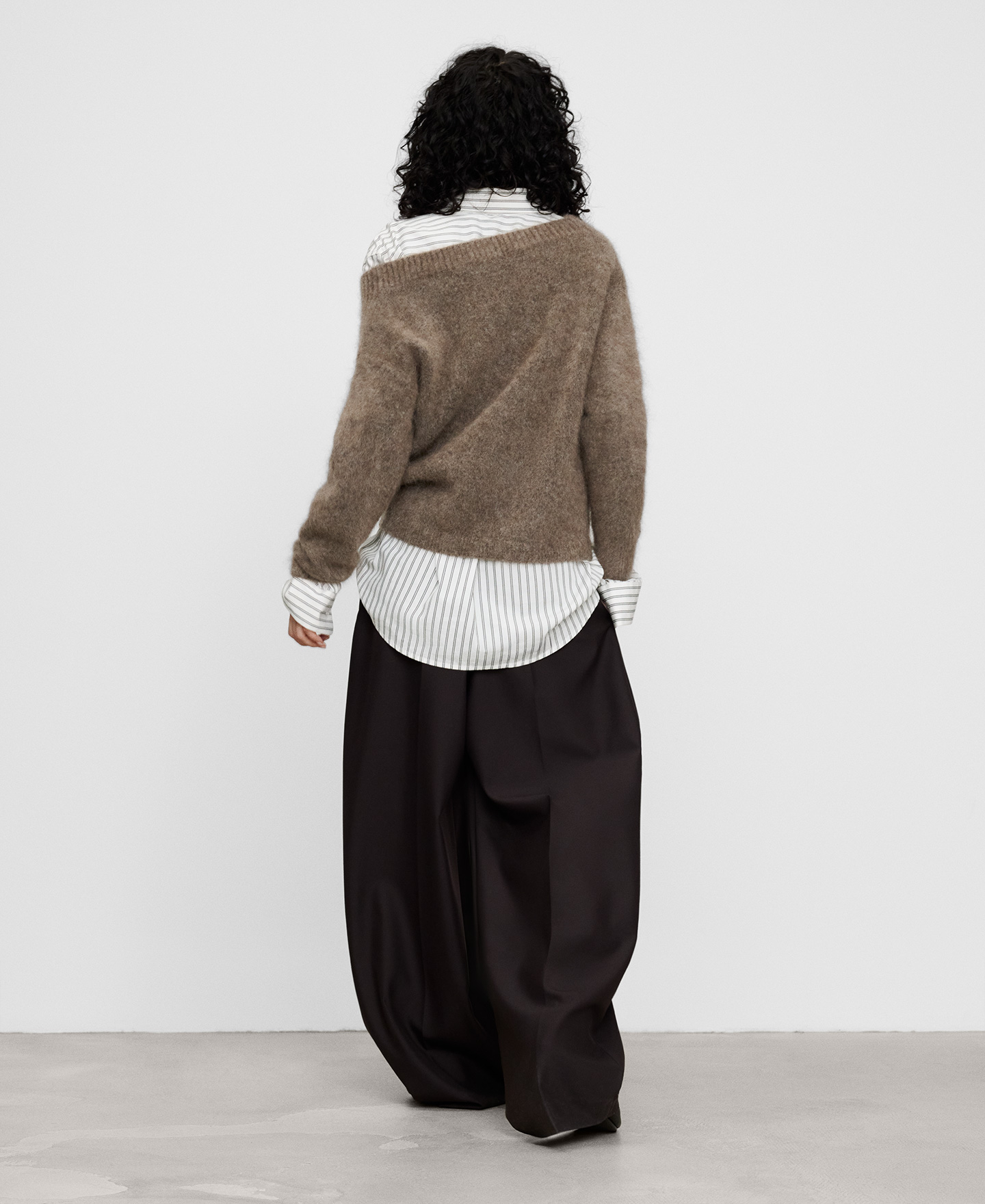 Mohair blend wide V-neck sweater image number 2