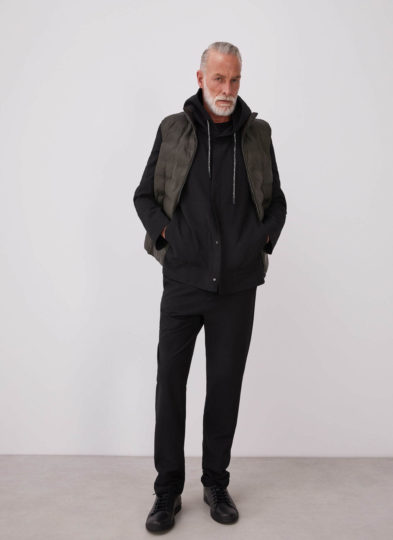 Hooded overshirt with logoed laces image number 6