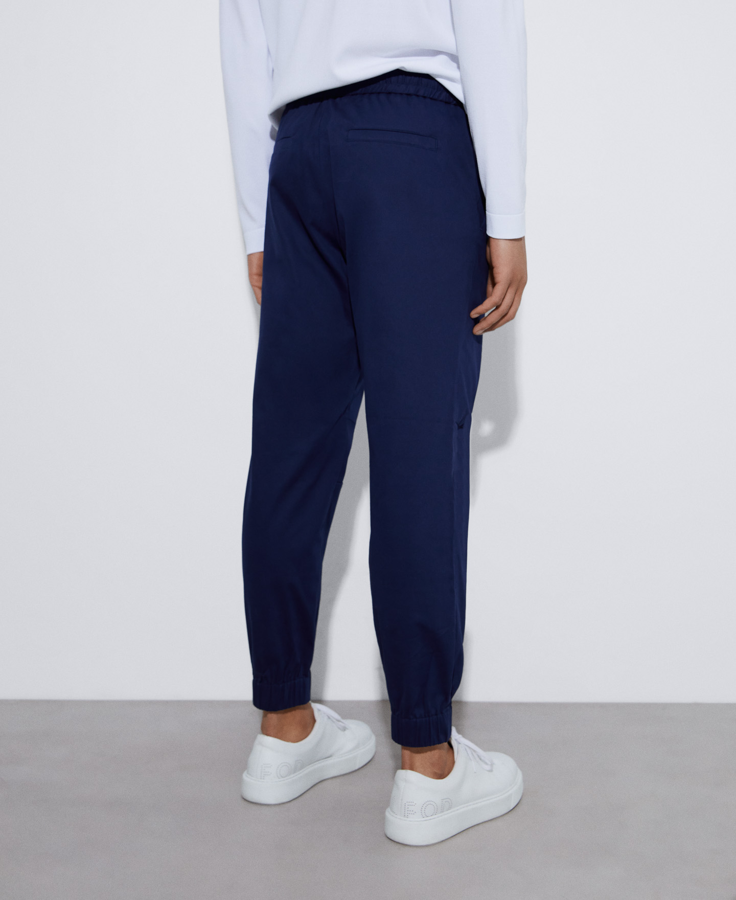 Cotton jogger pants image number 2