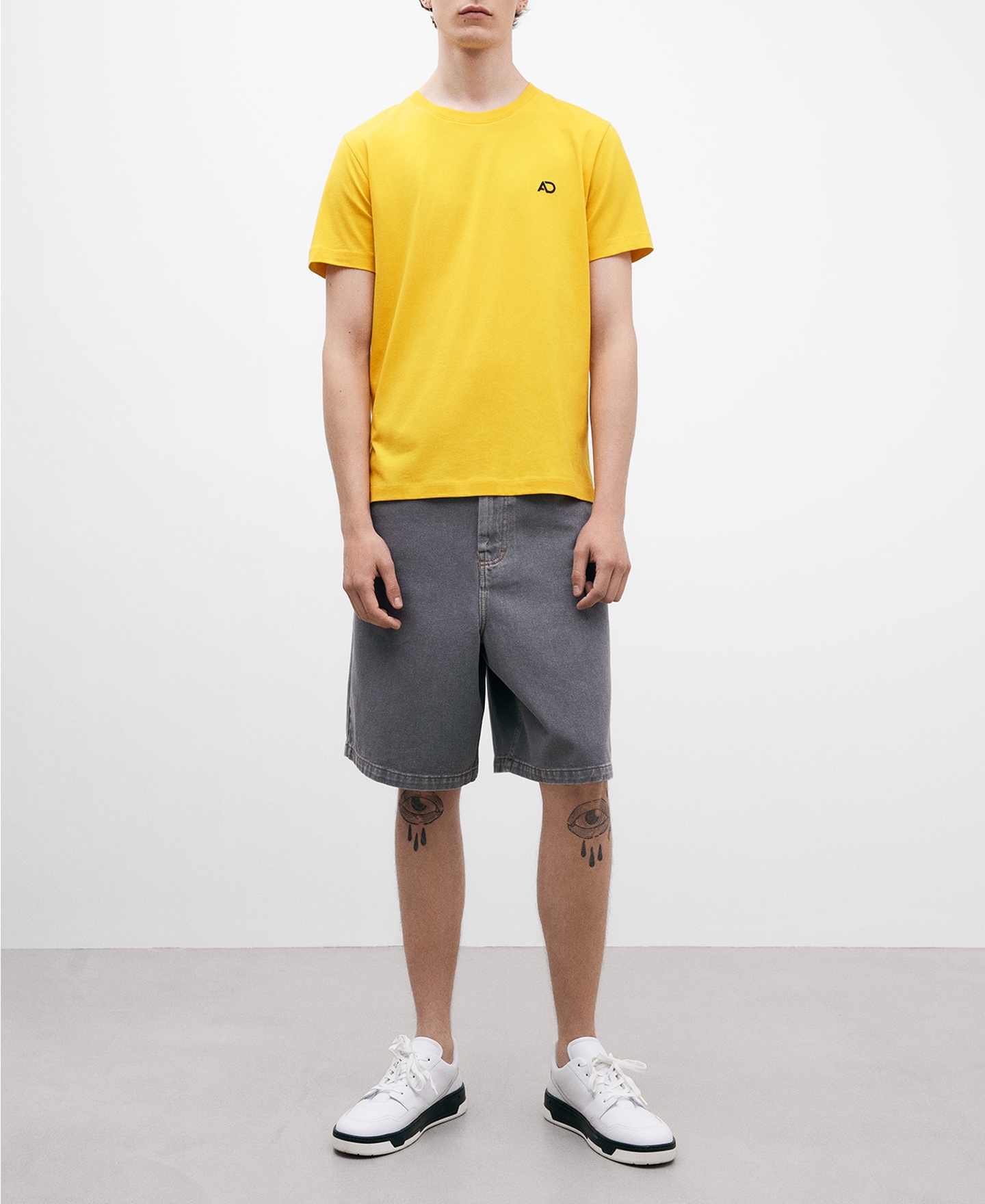 Cotton crew neck T-shirt image number 1