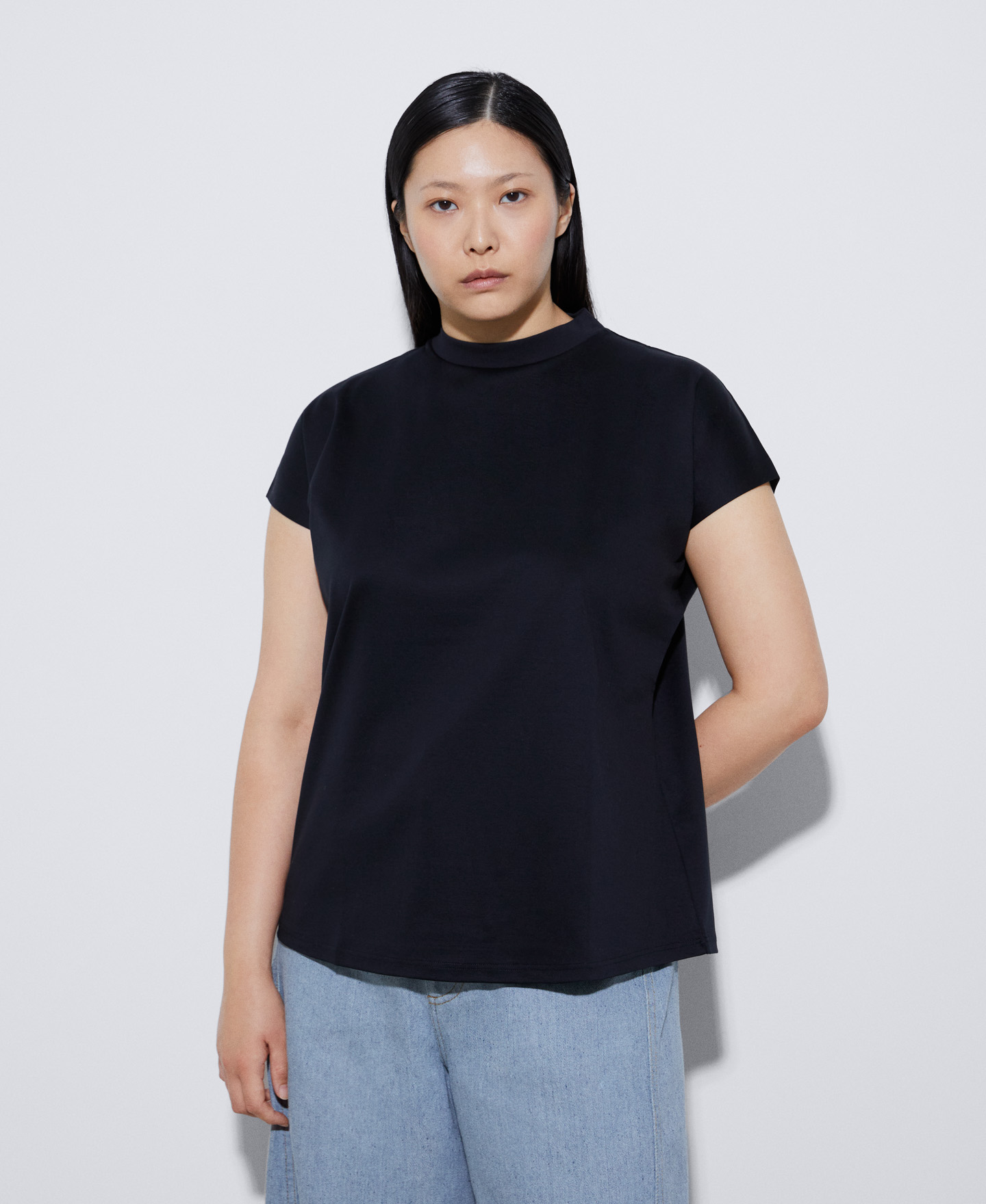 Perkins collar T-shirt in organic cotton image number 0