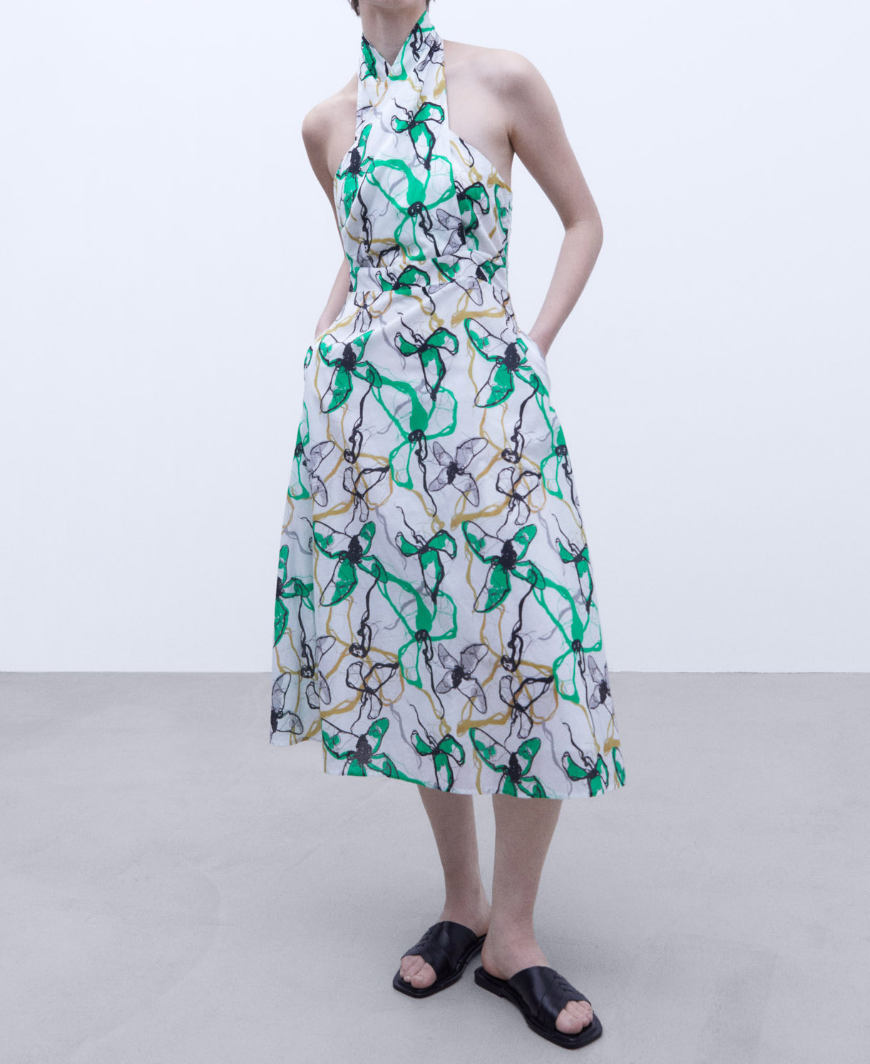 Halterneck printed dress image number 1