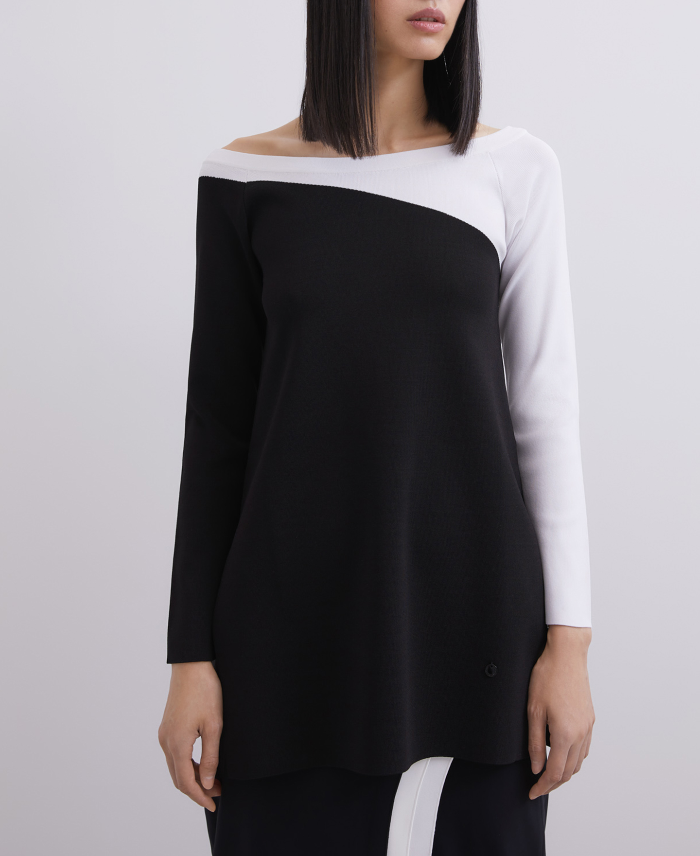 Bicolor intarsia sweater image number 0