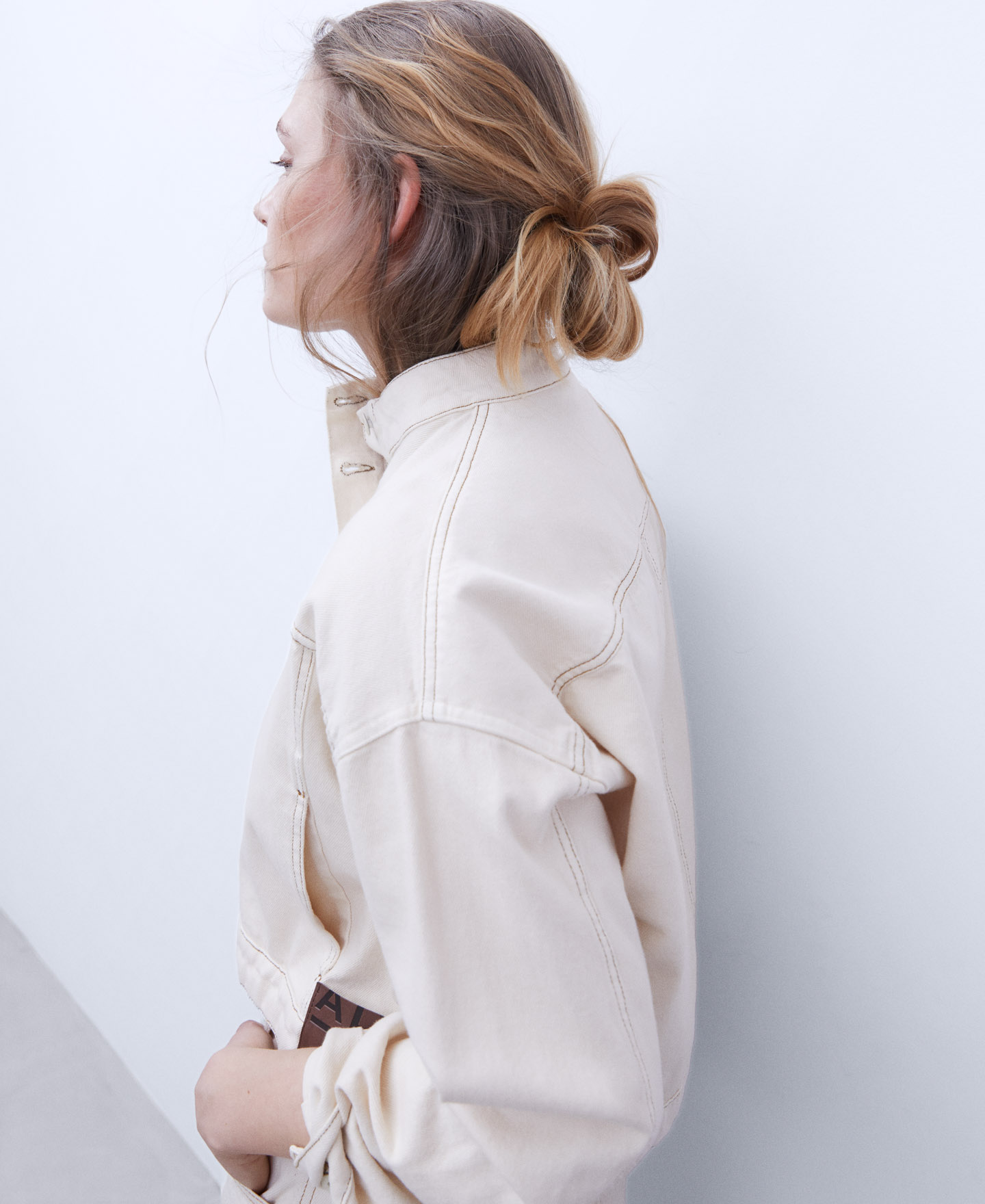 Funnel collar denim jacket image number 4