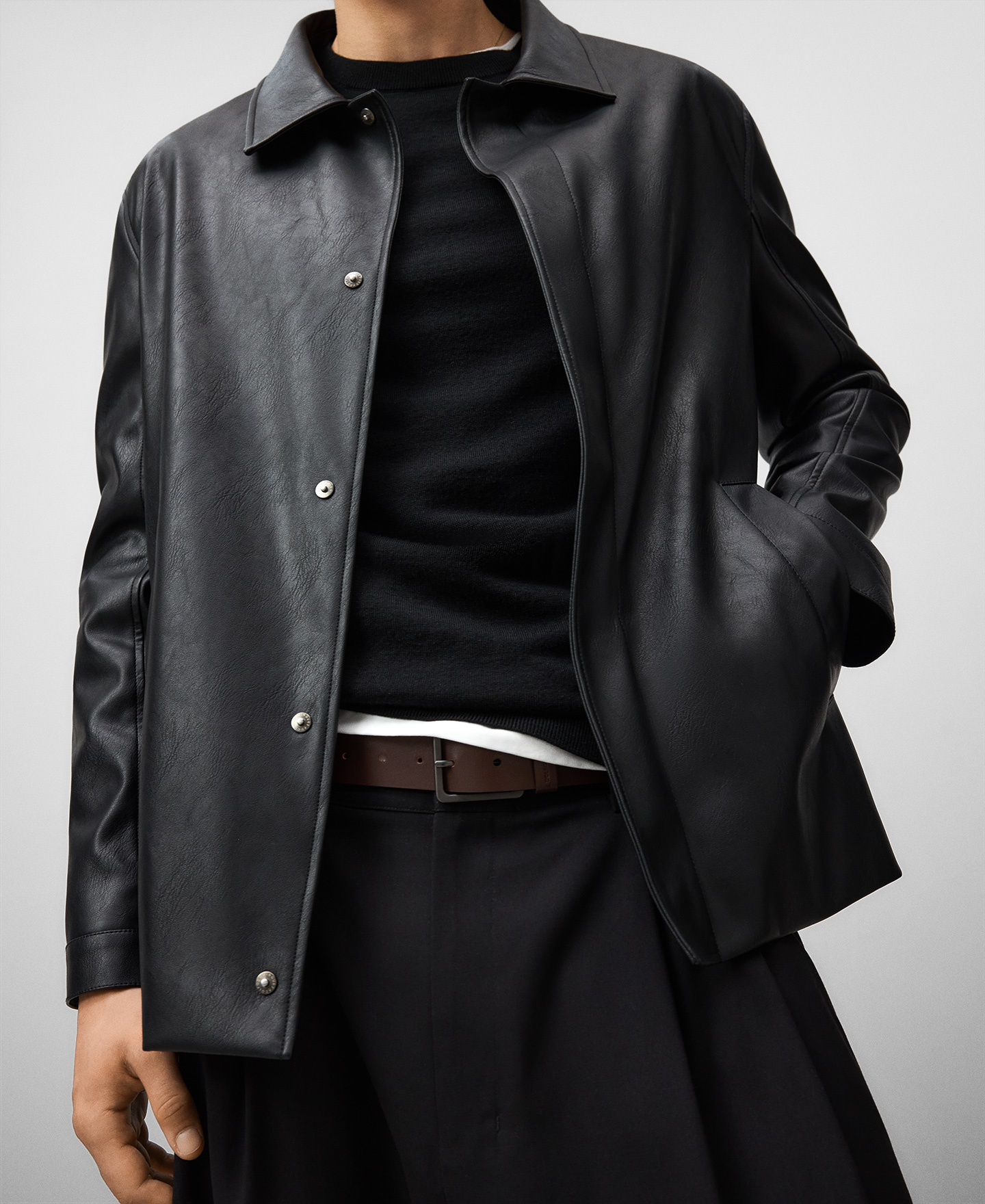 Jersey cuello caja lana merino hombre image number 3