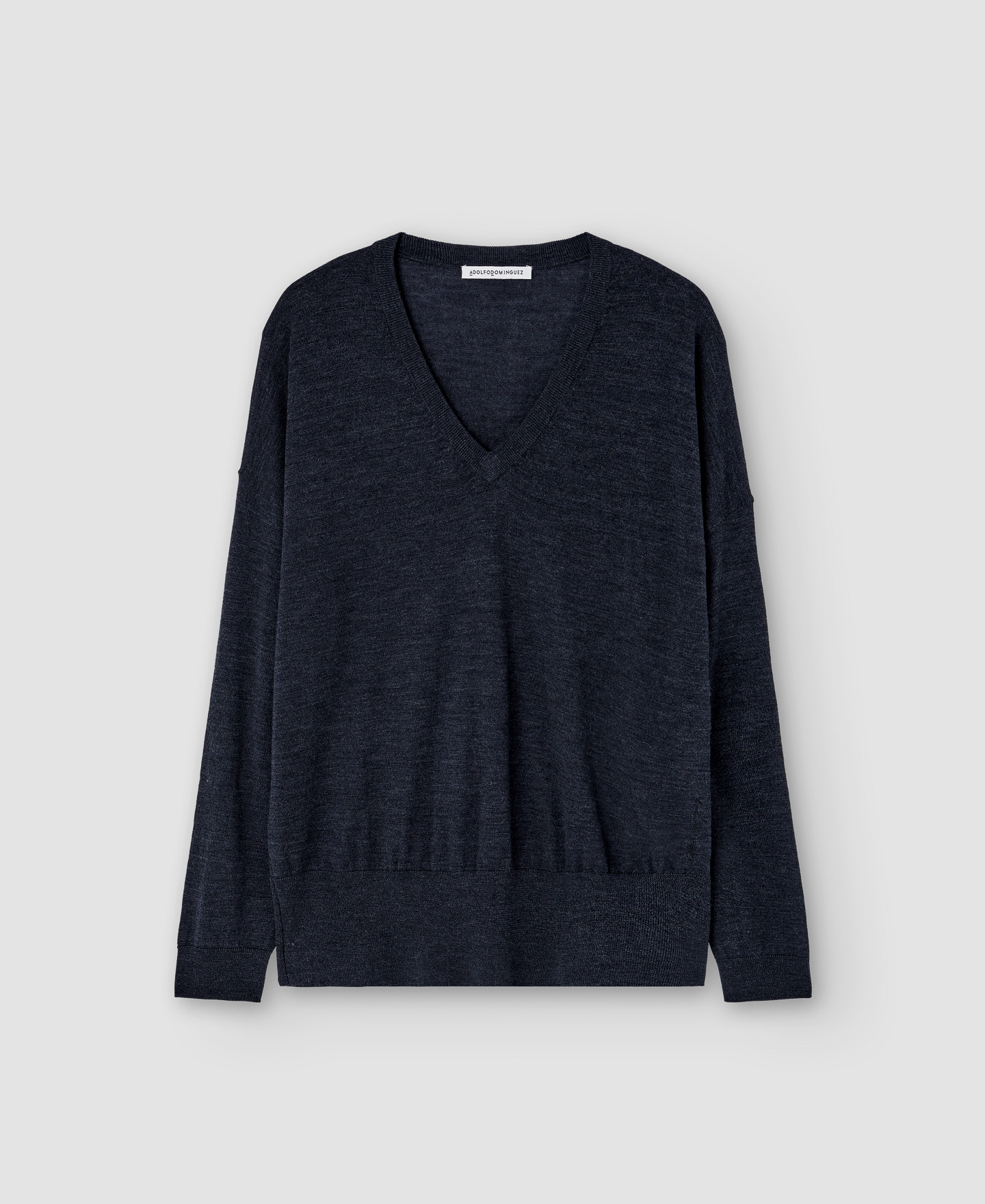 V-neckline merino wool sweater image number 4